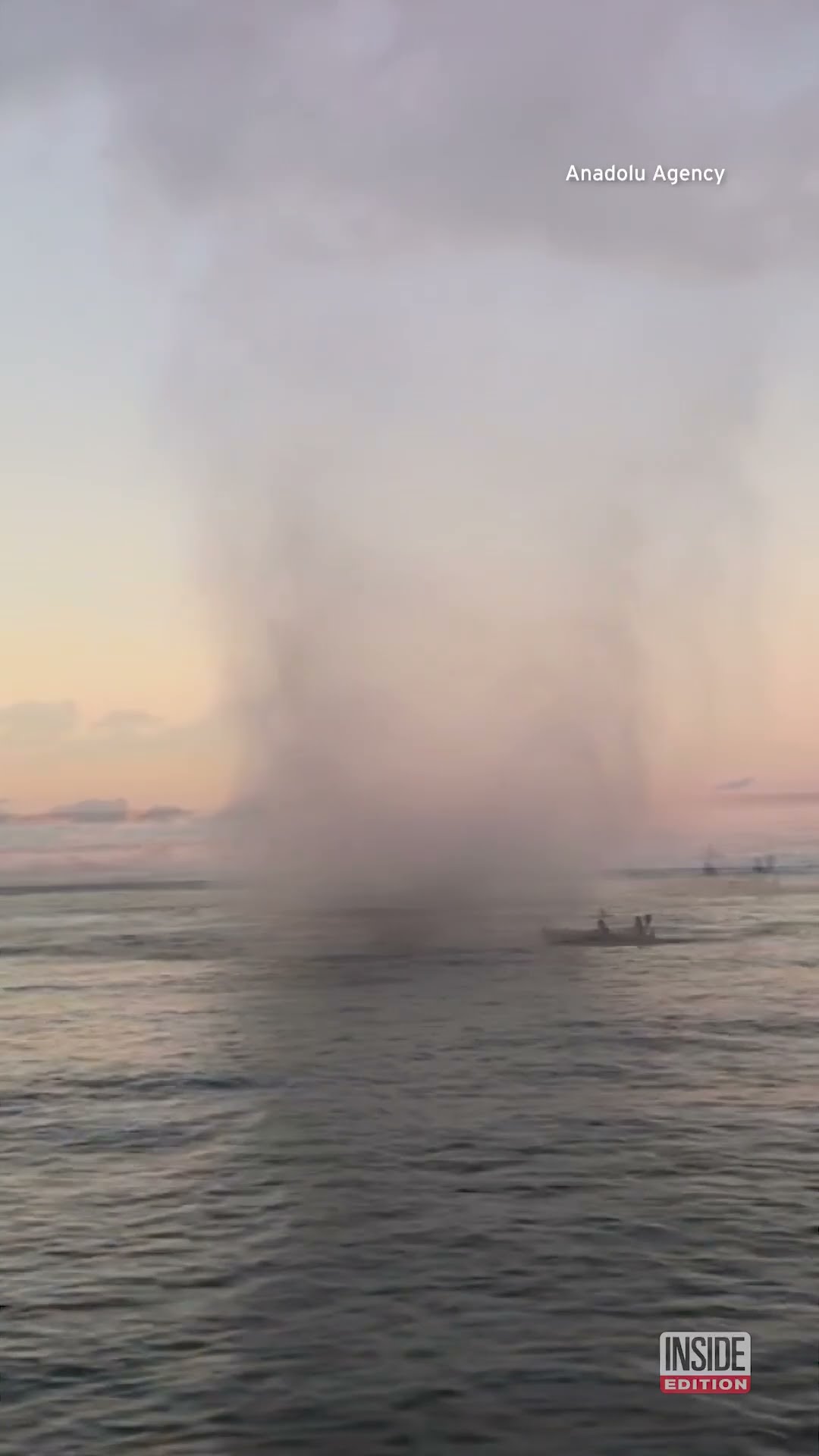 Fishermen Go Through Middle of Waterspout #shorts – YouTube