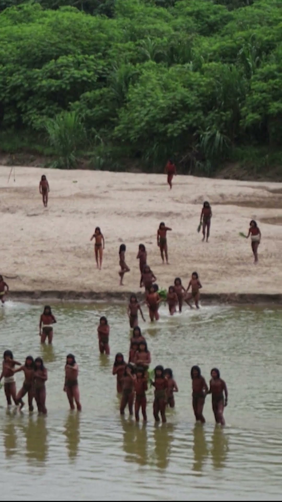 Incredible rare video shows uncontacted Amazon tribe #Shorts – YouTube