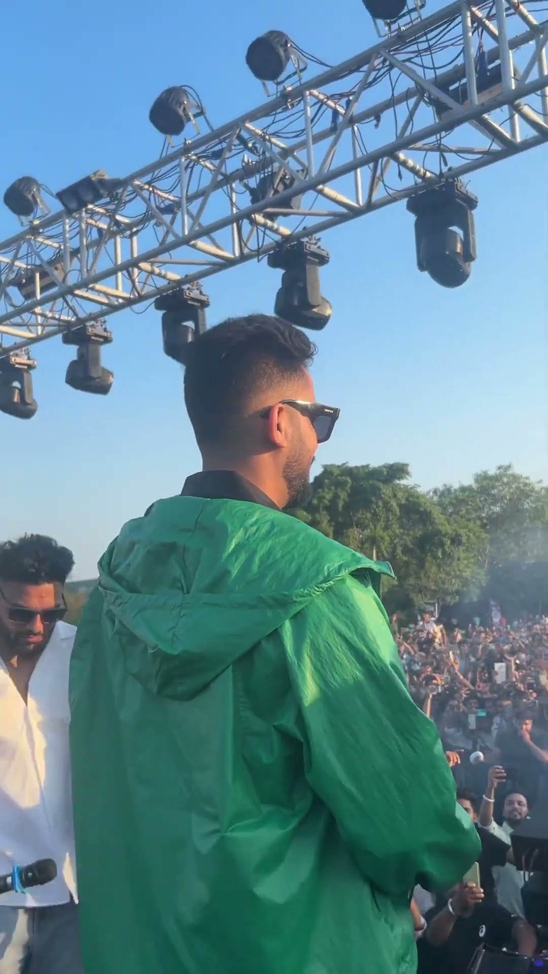 THAR | Love Kataria | Elvish Yadav #shorts #ytshorts #youtubeshorts – YouTube