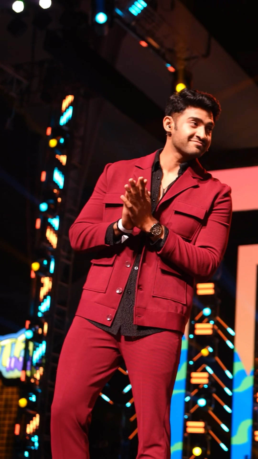 FANFEST KE STAGE PE GALTI HOGAYI! 🥲😖 #shorts #vlog og – YouTube