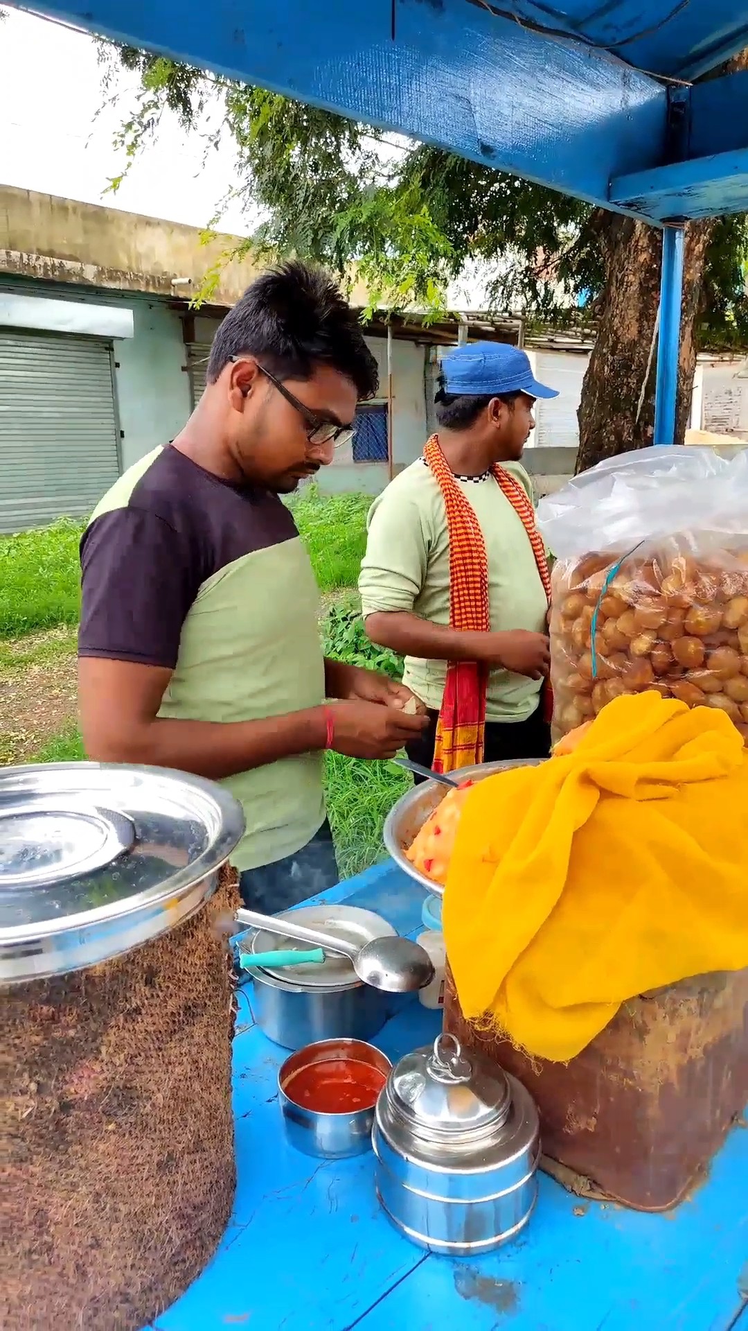Raat me banaye the pani puri 😋 #minivlog #shorts #shortvideo #viral #youtubeshorts – YouTube