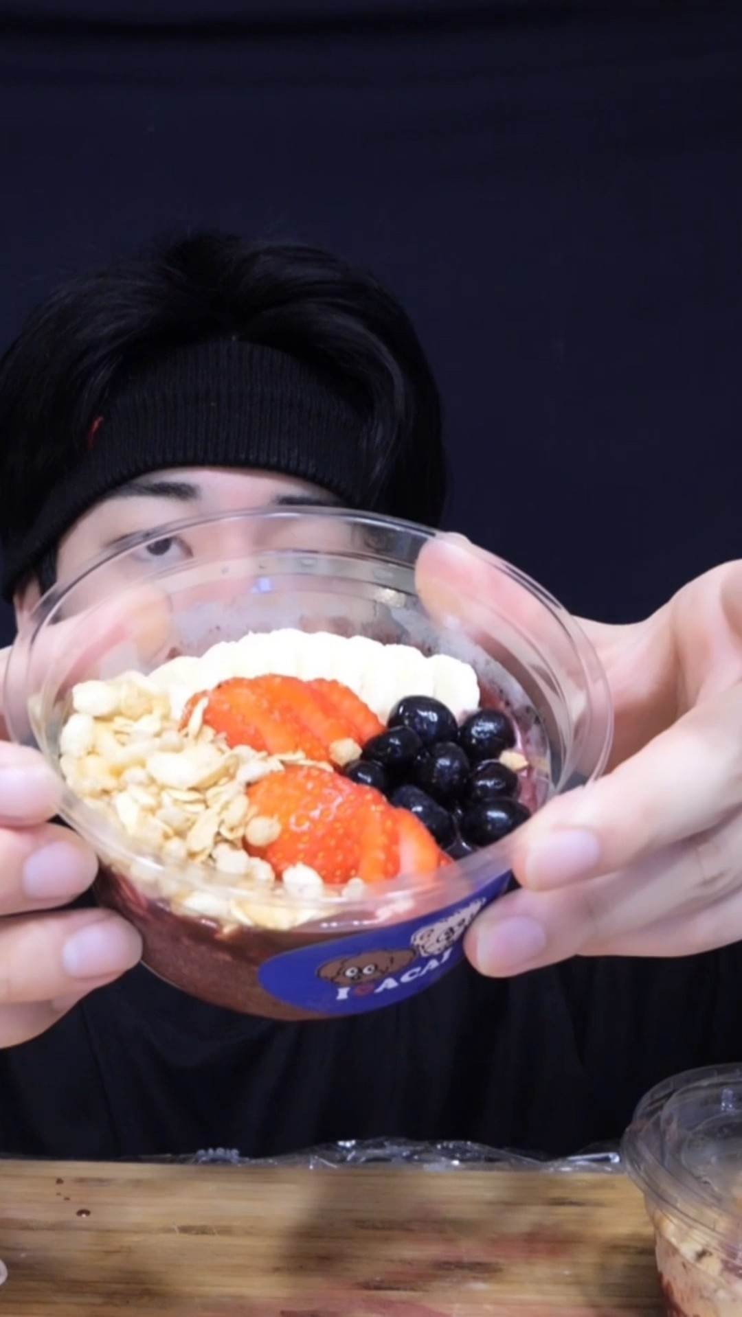炎上中の綾ちゃんのアサイーボウル食べてみた #shorts – YouTube