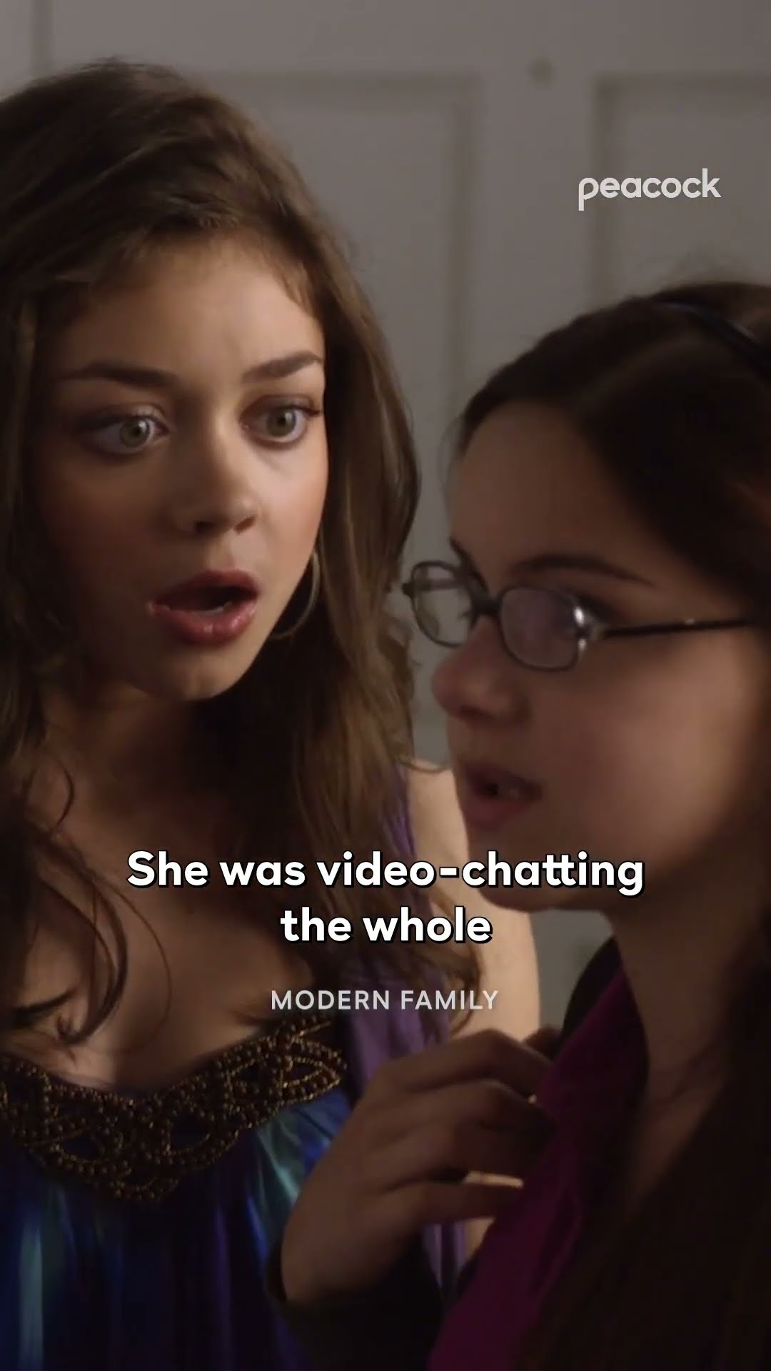 Sistercode broken 🙅‍♀️ #ModernFamily #HaleyDunphy #ClarieDunphy #AlexDunphy #Shorts – YouTube