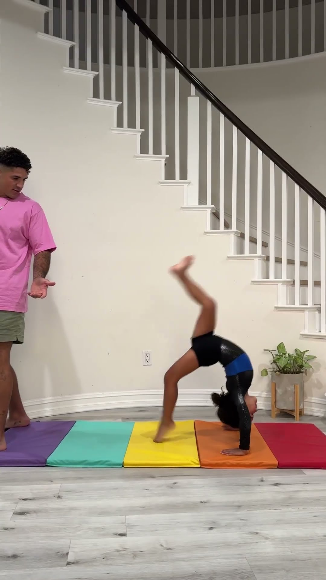 She's So Mean!!! 😂🙈 #shorts – YouTube