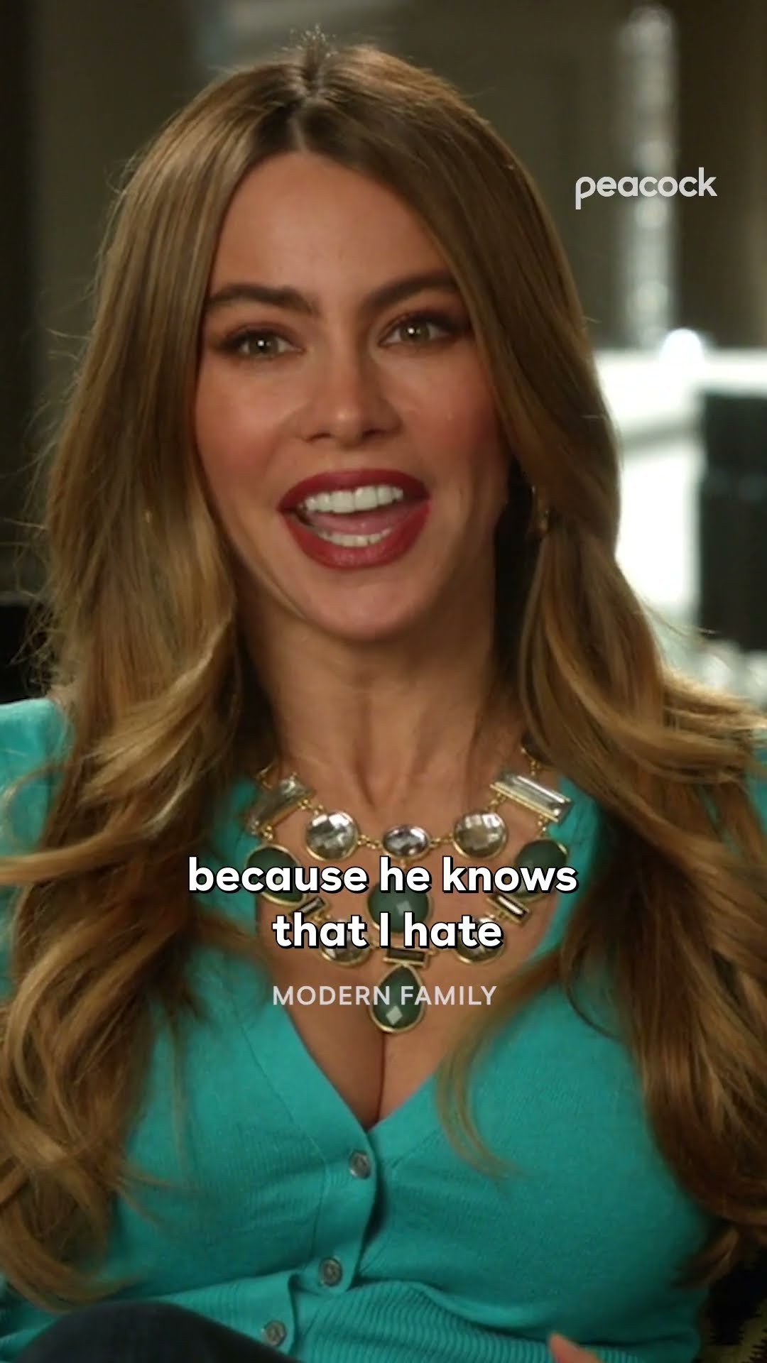 Jay stood no chance #ModernFamily #GloriaPritchett #SofiaVergara #Shorts – YouTube