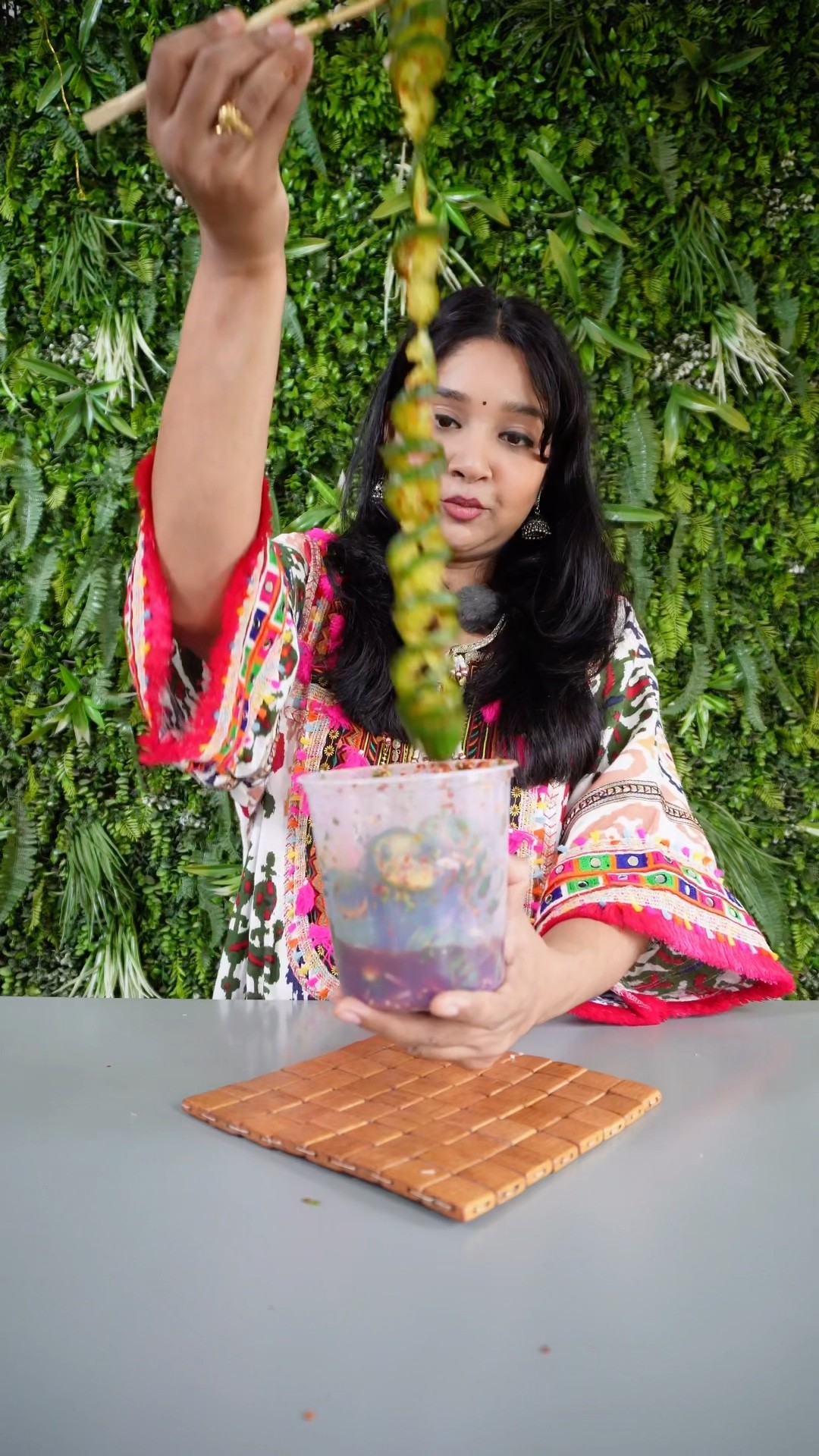 Lets Make *Spiral Cucumber Salad*🔥🔥 #shorts #salad #cucumber @Fun2ooshFood – YouTube