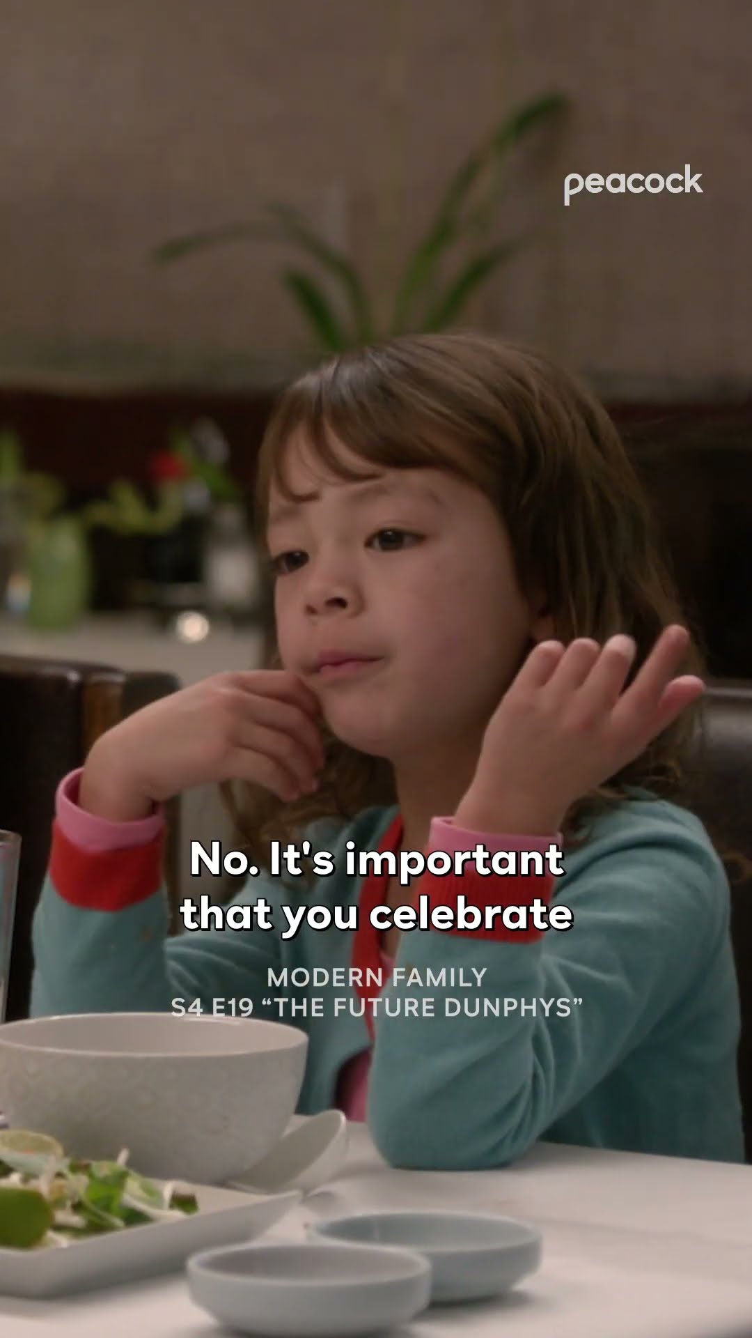 They can never go back to that restaurant #ModernFamily #LilyPritchett #MitchellPritchett #Shorts – YouTube