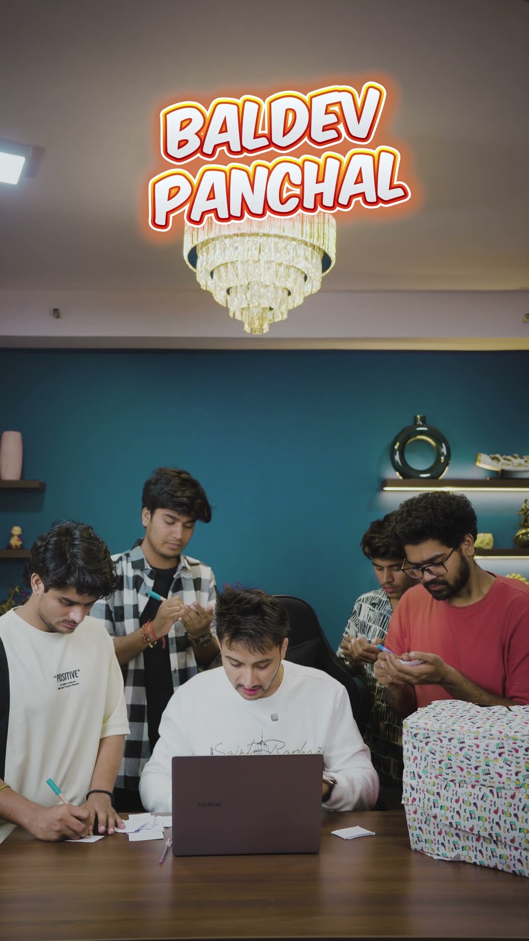 2 Smartphone और 2 crore लोग #shorts – YouTube