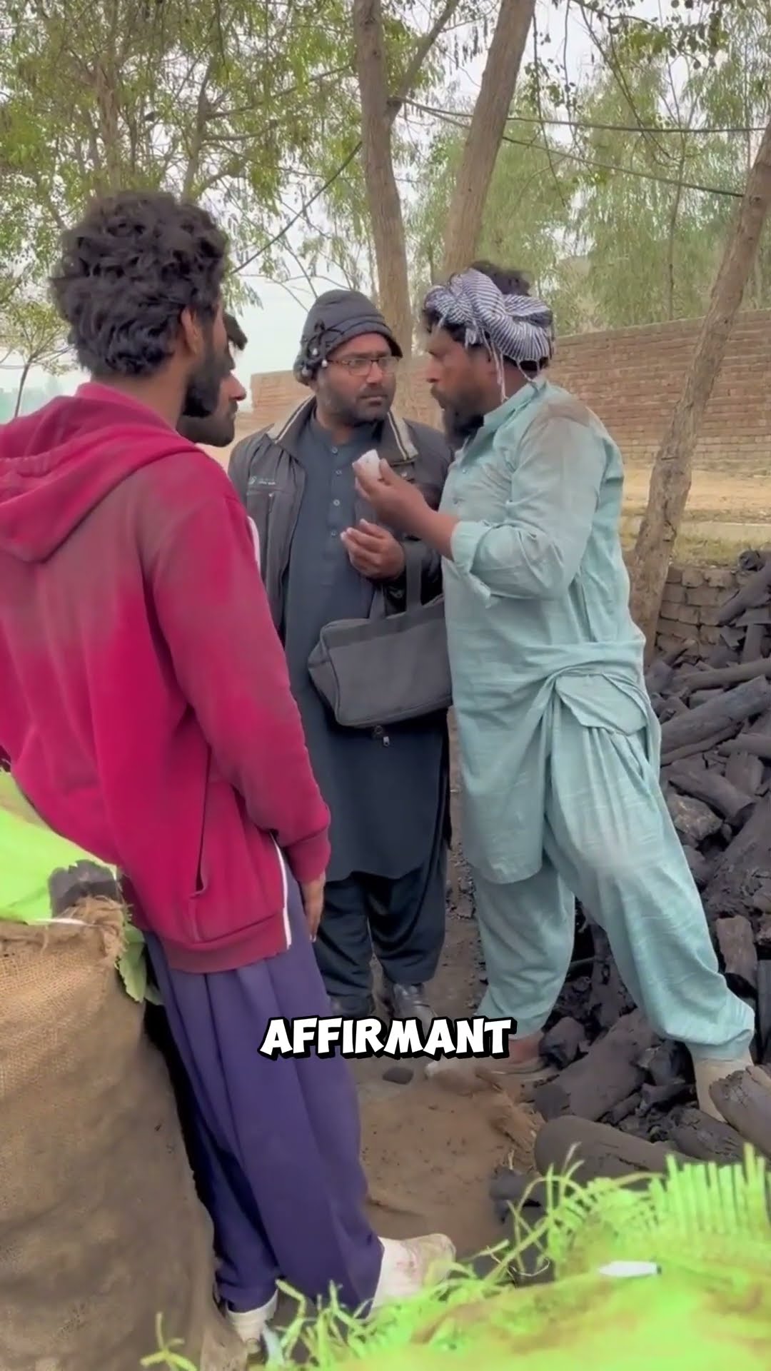 "Le Diamant Caché : Loyauté et Trahison dans la Mine" #shorts #histoire – YouTube