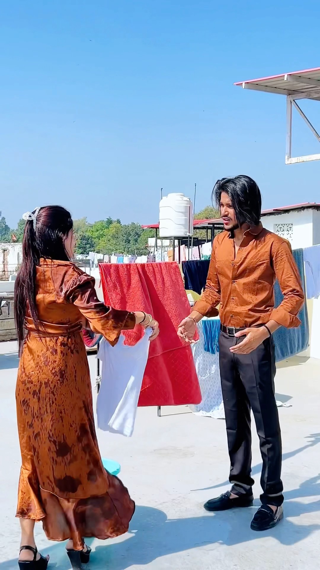 Wait for end 🫣😂 #shorts #trending #comedy #funny #explore #foryou #sameerkhan0926 #apurvikaur926_ – YouTube