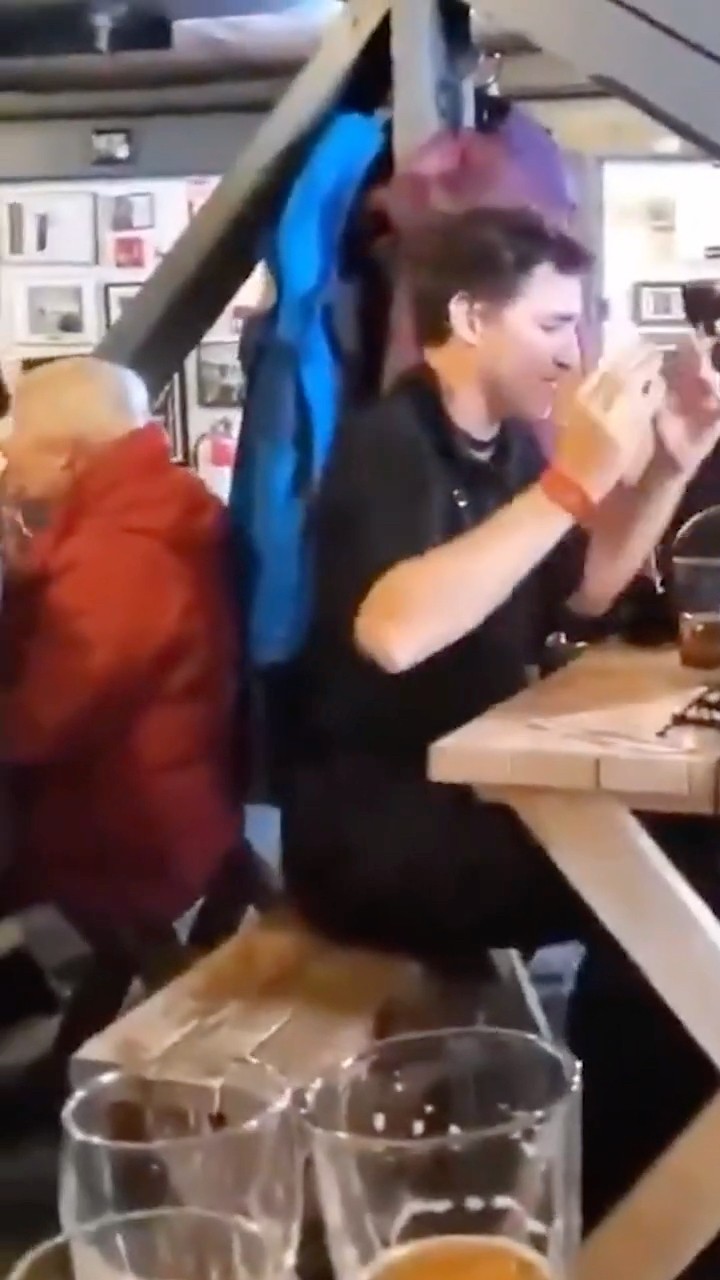 Trudeau ROASTED At Ski Hill Restaurant #shorts – YouTube