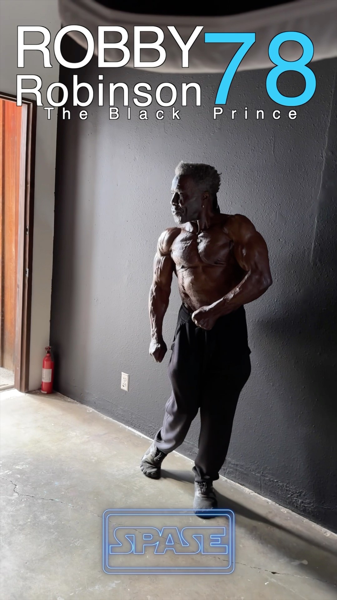 ROBBY ROBINSON’s photoshoot at 78 years young 👑💪🏾 #shorts #bodybuiding #robbyrobinson – YouTube