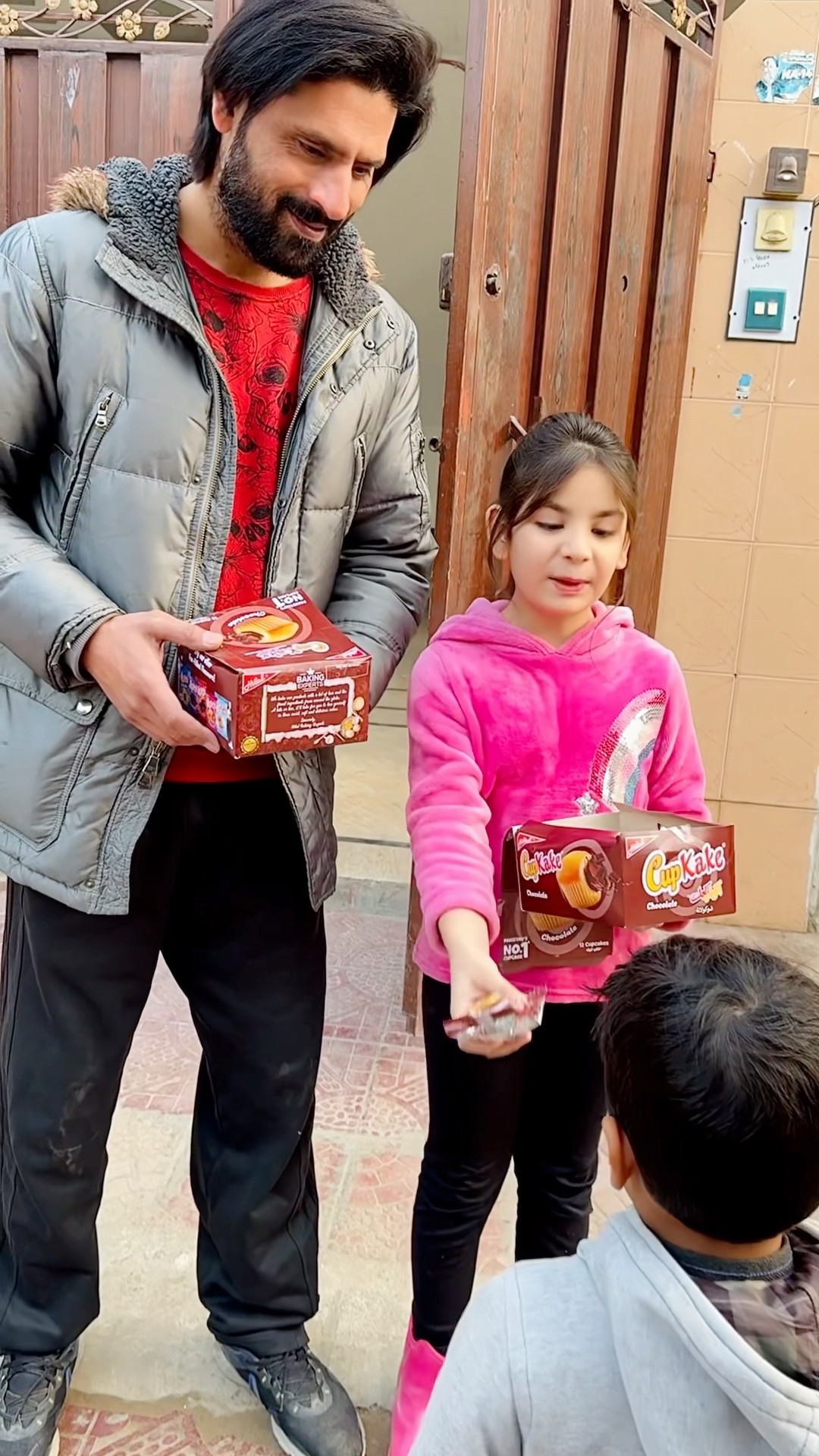 bache ne cake chori kyun kiya??#motivation #emotional #ytshorts #shorts #shortsfeed #short – YouTube
