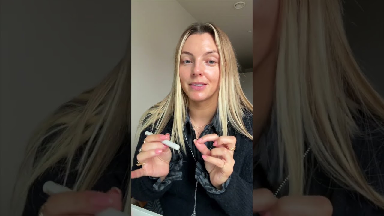 MY BACKWARDS MAKEUP METHOD 👄 | #shorts | Estée Lalonde – YouTube