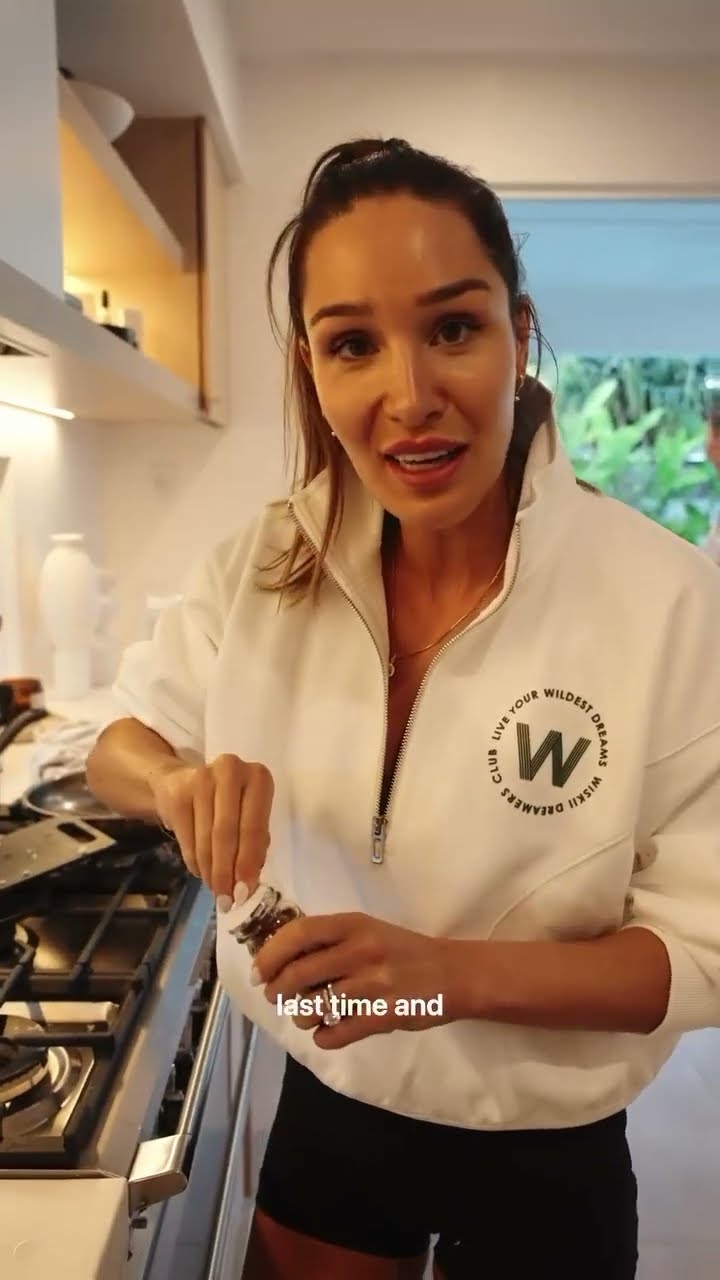 Italians, Look Away Now 😅 Cooking Pasta & Meatballs Itsines Style #shorts – YouTube