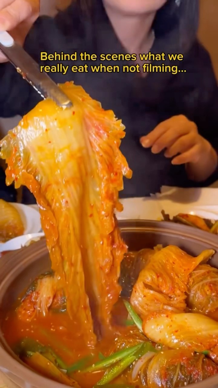 10 pound kimchi head wrapped ribs #food #eating #shorts – YouTube