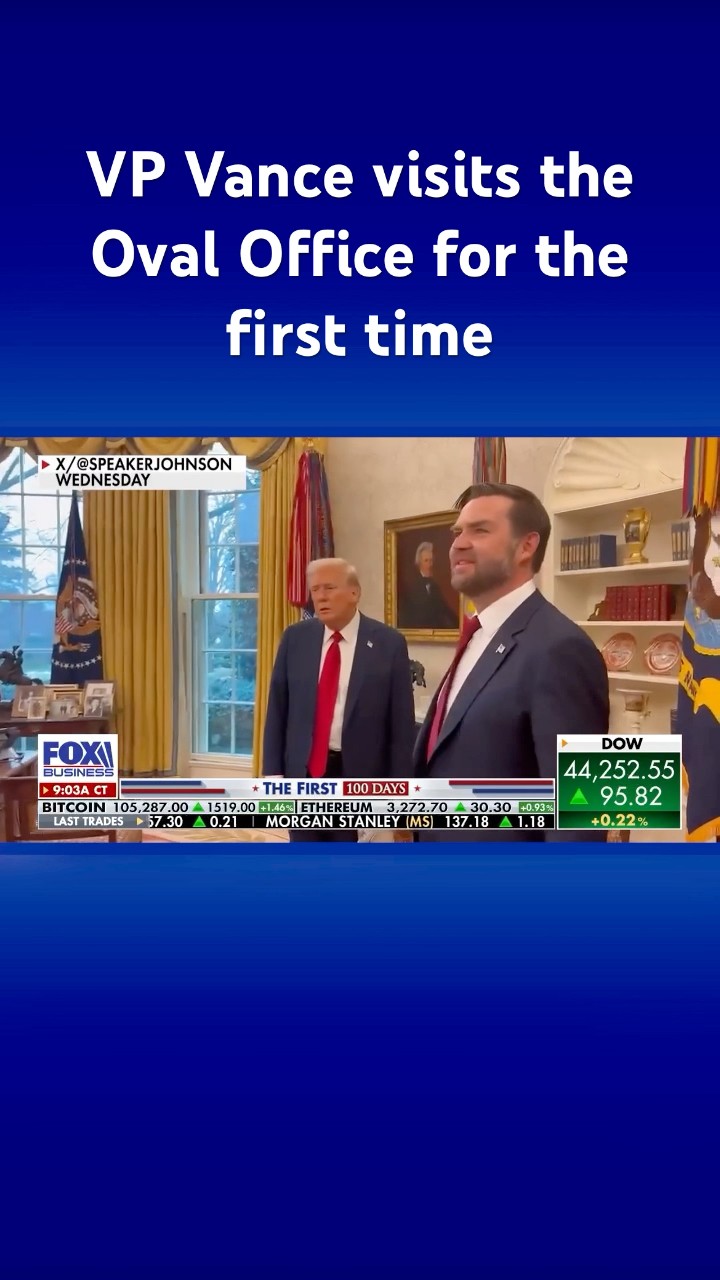 Speaker Johnson captures JD Vance’s first visit to the Oval Office #shorts – YouTube