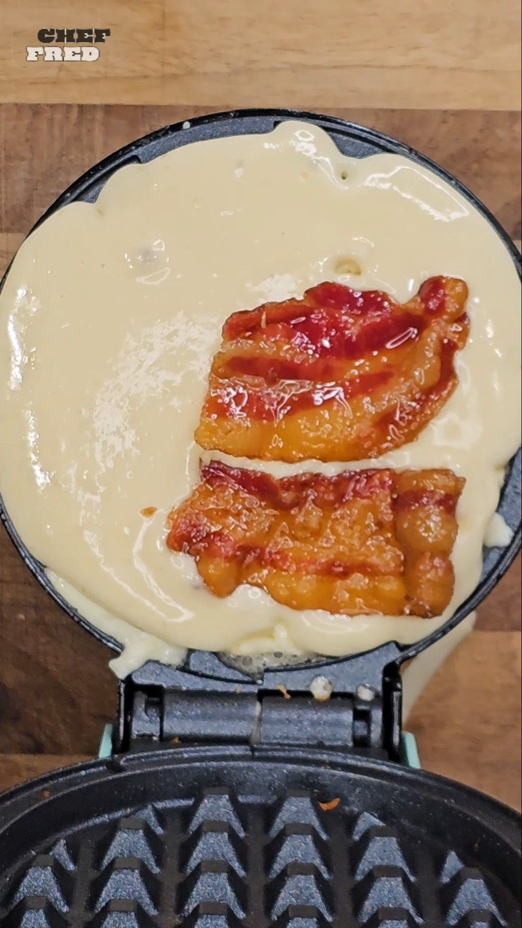 KFC's Legendary Zinger Cheesezilla Mac Monstrosity!🧇🍗🍔 #shorts #zingerburger #kfc #mcdonalds – YouTube