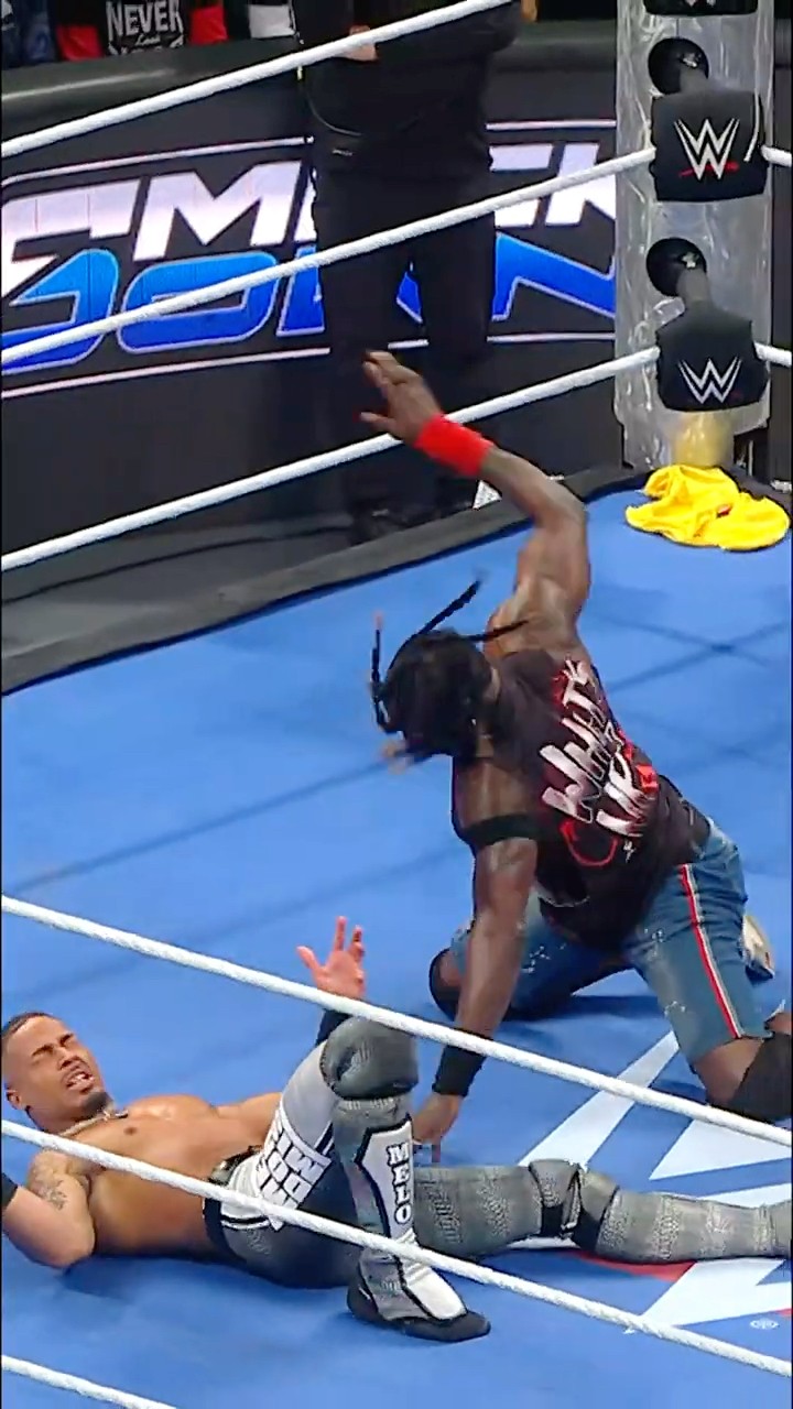 R-Truth had EVERYONE confused 😂 – YouTube