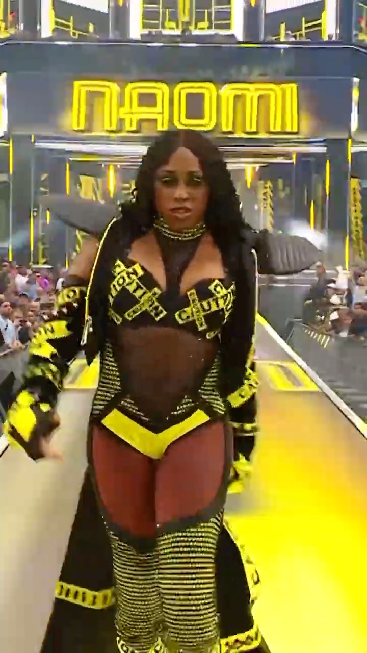 Naomi is #WrestleMania READY ⚠️ – YouTube