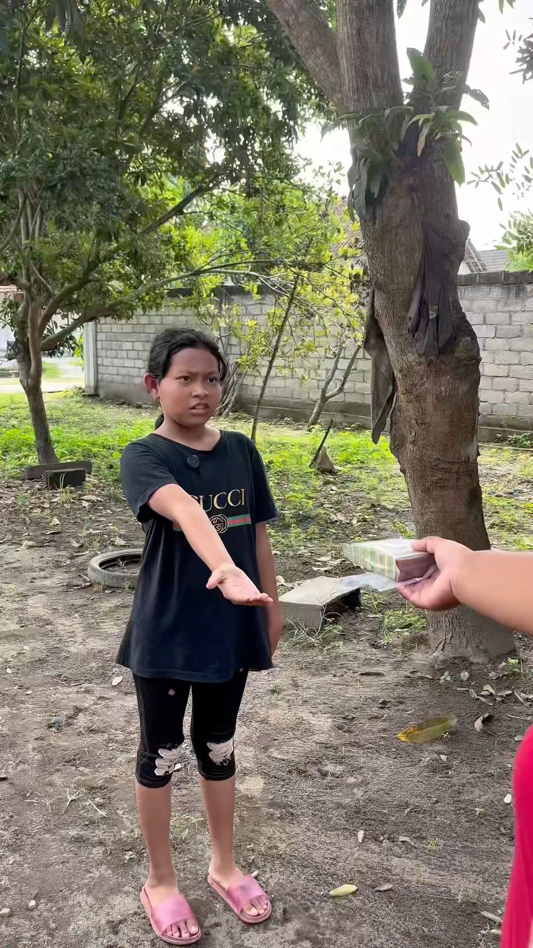 Giliran jajan dekat                                     #shorts #comedy #lucu – YouTube
