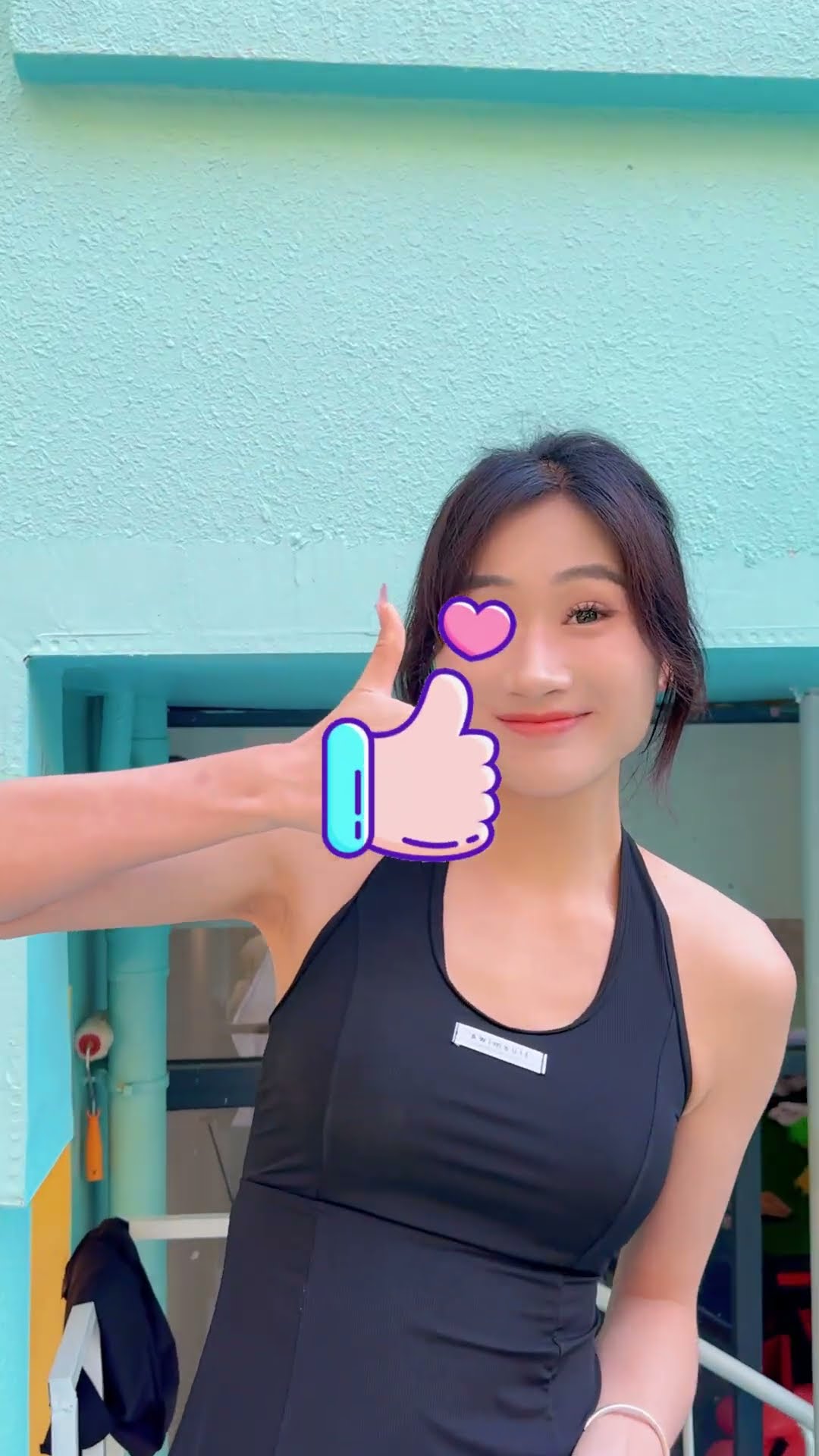 彩虹泳池#天使#小丑 – YouTube
