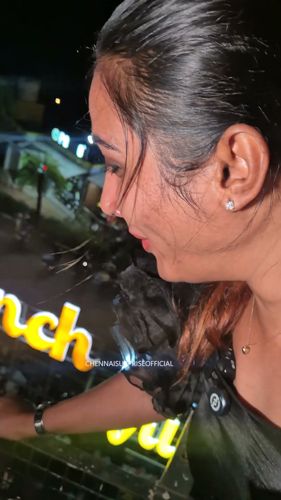 ஒருத்தர் இப்படியெல்லாமா Love பண்ண முடியும் | Love Action Drama #shorts – YouTube