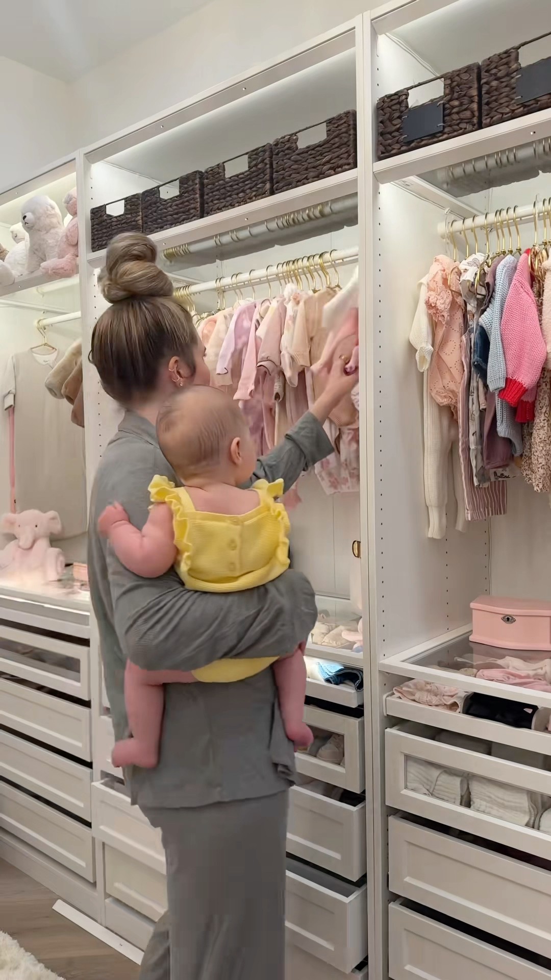 FiRST TiME MOM 😅👀 #shorts – YouTube