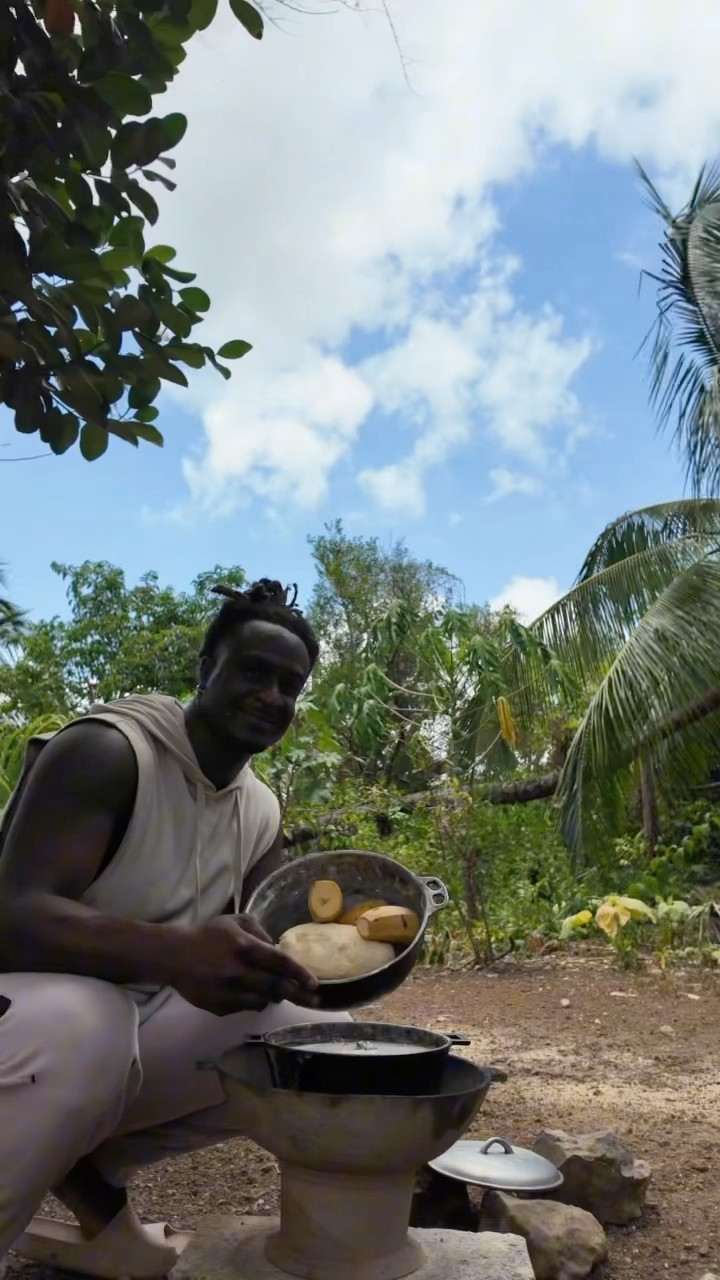 Outdoor Cooking Jamaica | Jamaican “All In One” Saltfish Rundown #shortsfeed #outdoorcooking #shorts – YouTube