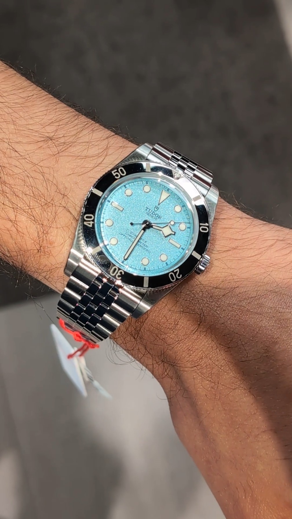 Hands On With The New Tudor Blackbay 54 Lagoon Blue #shorts #tudor #lagoonblue – YouTube