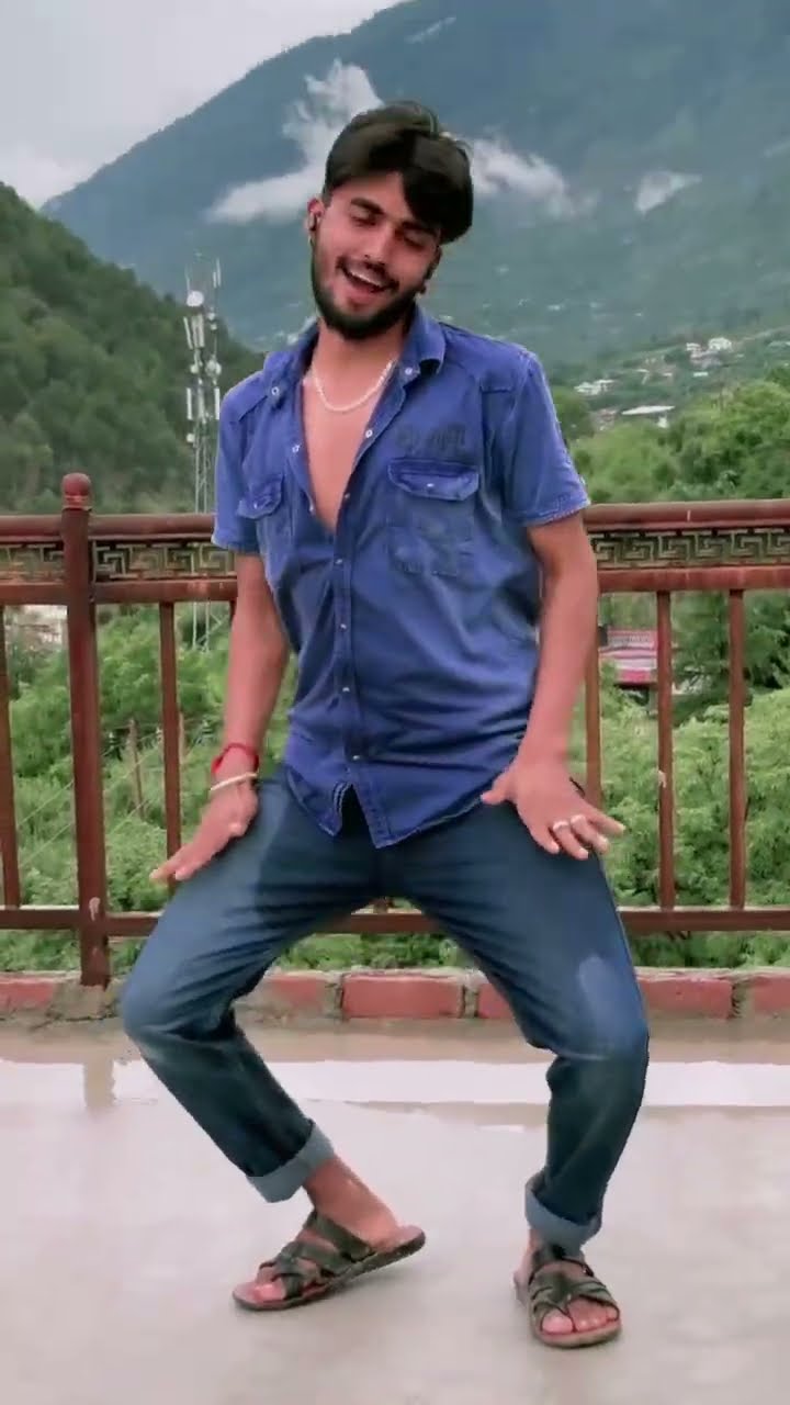 Thermometer 😘😘🥰🥰❤️❤️ #dance #bhojpuri #shorts #trending #youtubeshorts #video ￼ – YouTube