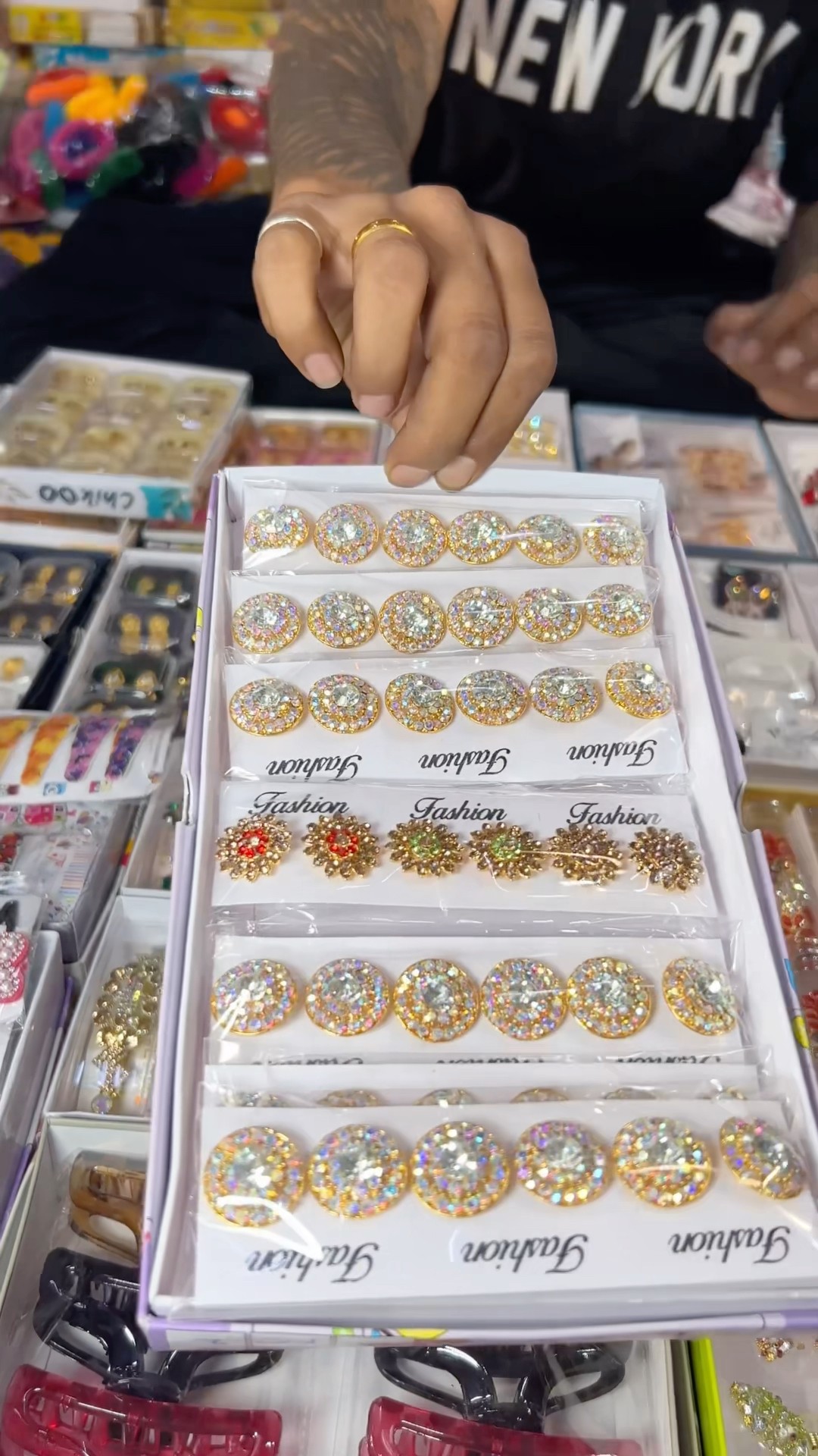 Start Cosmetics & Jewellery Business – 365 Days Demanding Products 😱 #ytshorts #shorts – YouTube