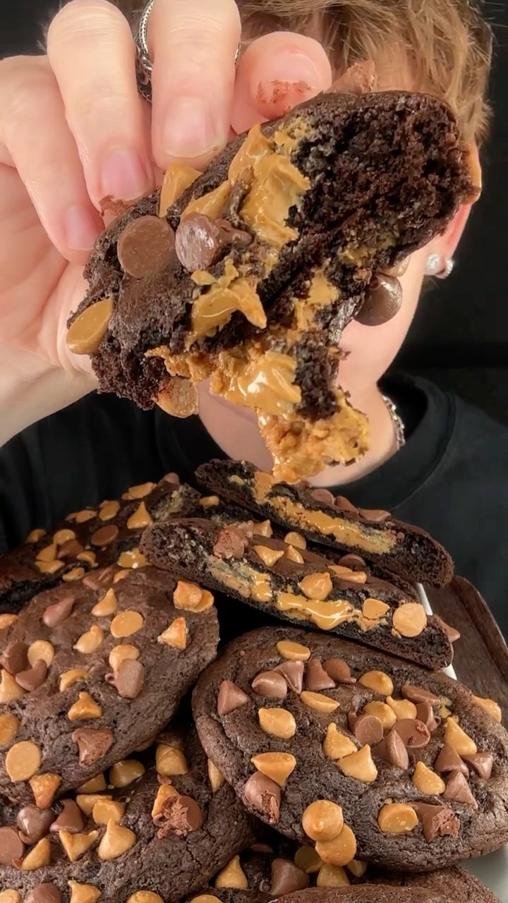 Peanut Butter Stuffed Cake Cookies Mukbang ASMR #asmr #mukbang #cookies #dessert #asmr #shorts – YouTube