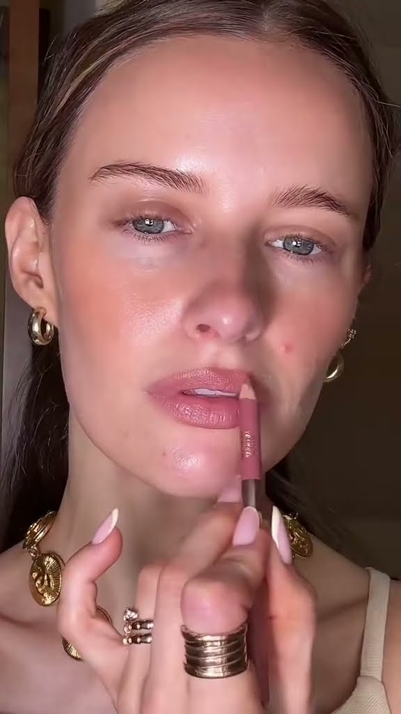 10 MINS 8 PRODUCTS VACATION MAKEUP LOOK #shorts – YouTube