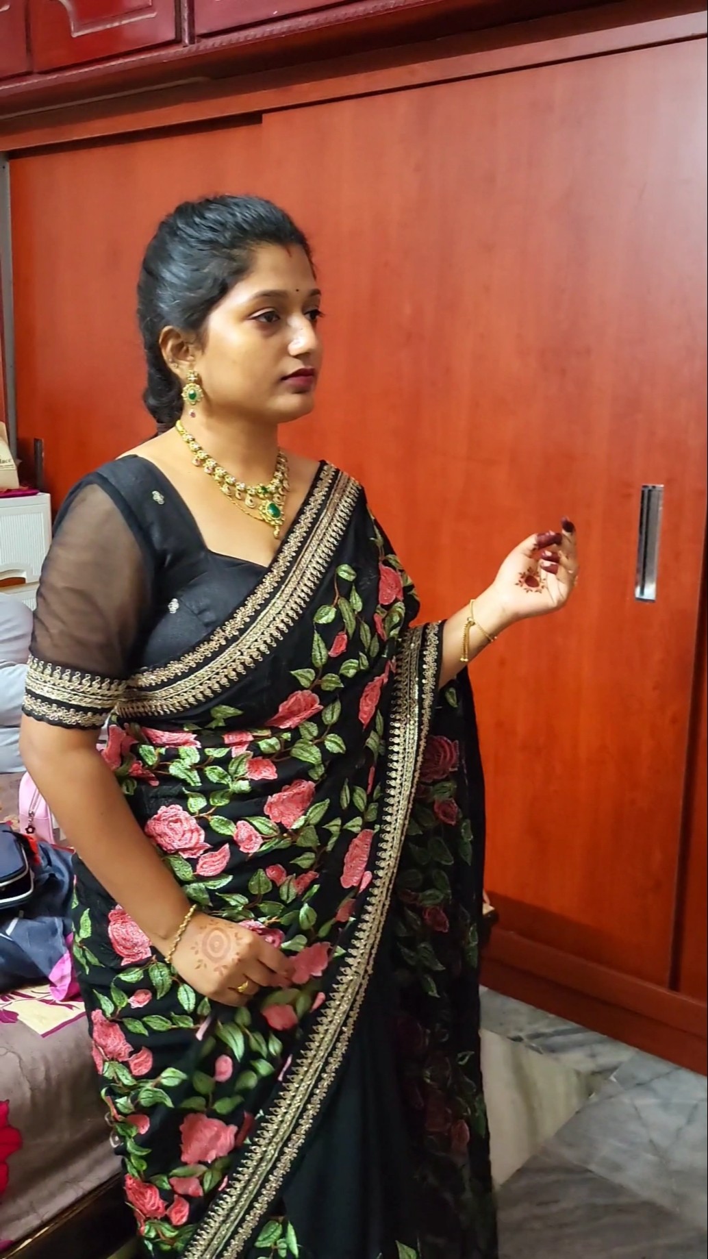 ఈరోజు నేను full happy🥹 #shorts #trending #youtubeshorts #grwm – YouTube