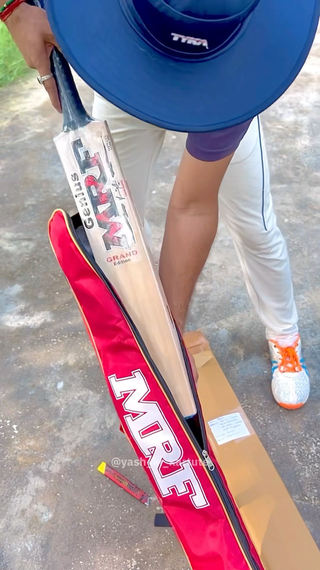 UNBOXING MRF Premium Season Cricket Bat #cricket #shorts #unboxing – YouTube