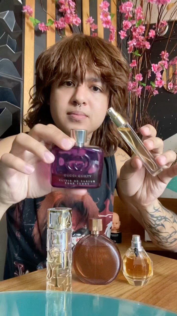 Uu Vcs Acabaram Com Meu Perfume kkkk Vendi Tudoooo #shorts – YouTube