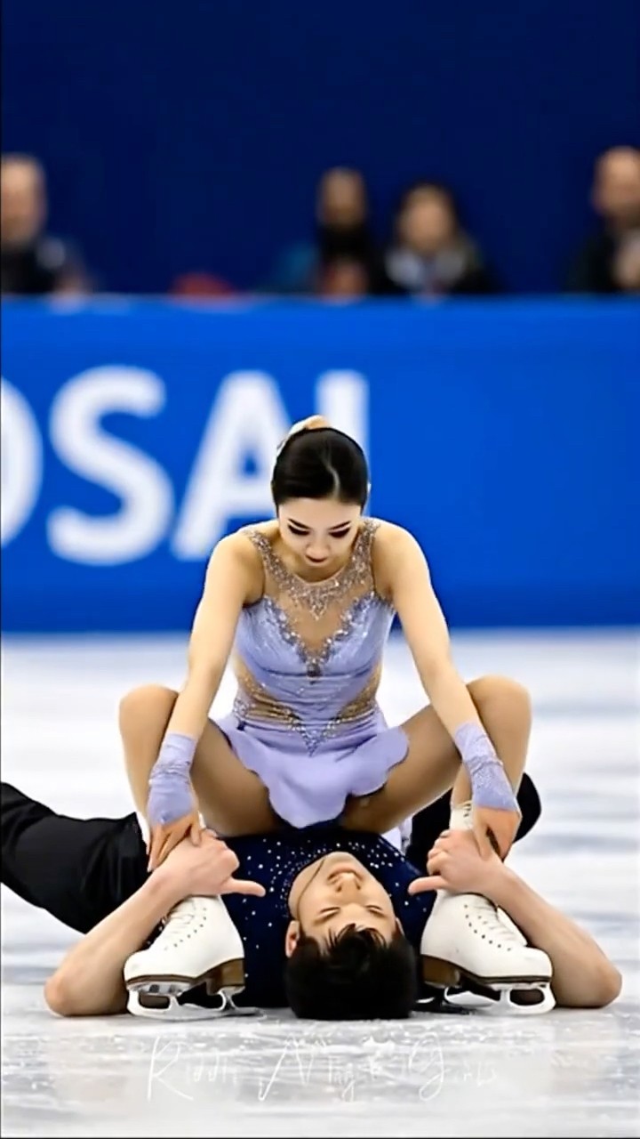 Mesmerizing Dance on Frozen Stage 🔥🧊 #ailookbook #figureskating #iceskating #shorts #icedance – YouTube