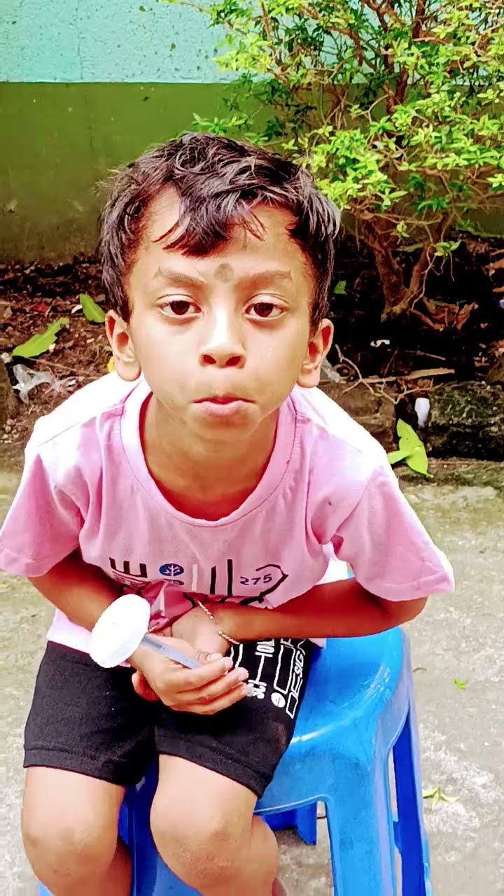 রাজু তার ভাই কি দেখলো 😲🤨#trending #shorts #funnyvideo #subscribe 🙏🏻 – YouTube