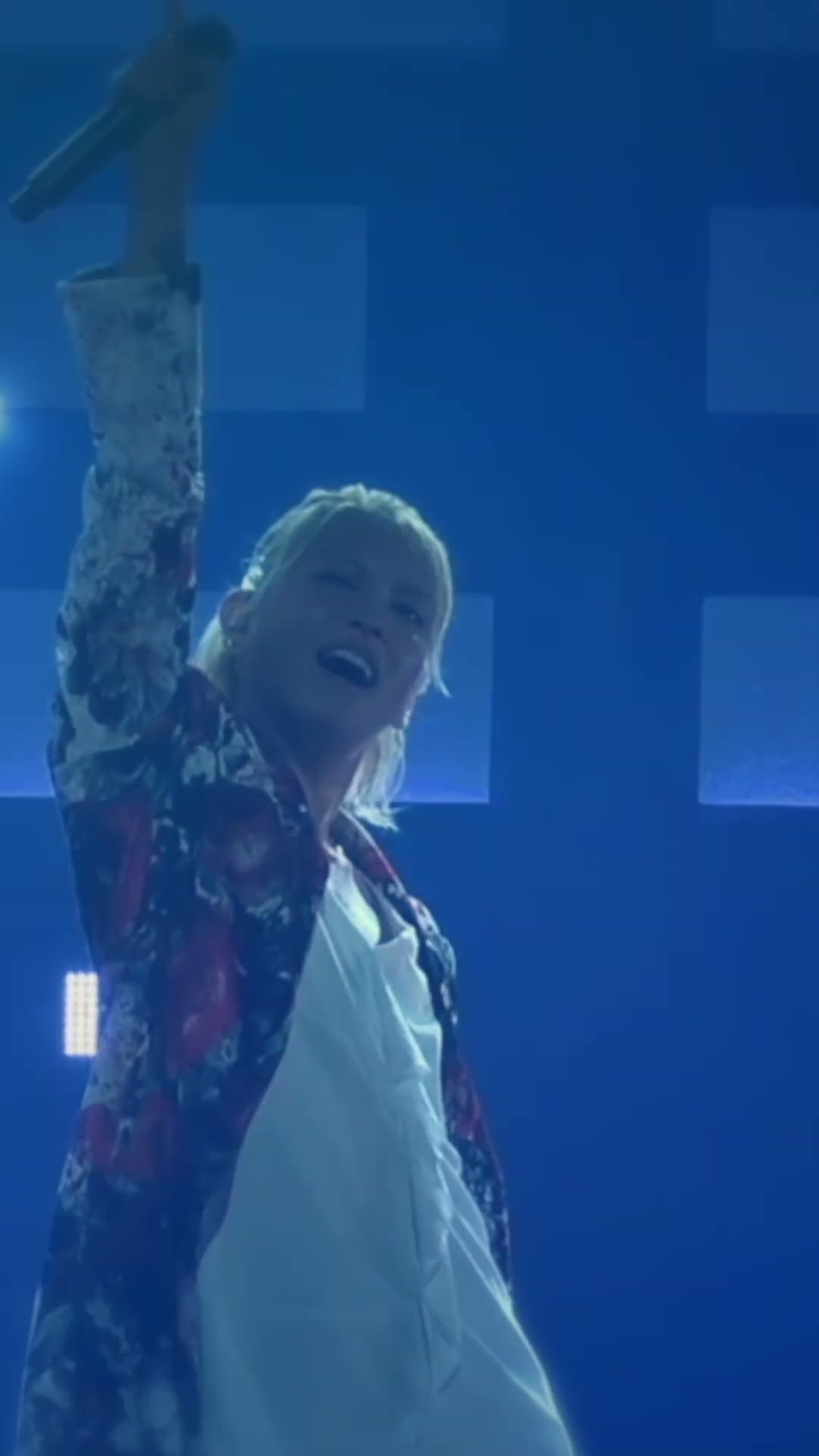 手越祐也 / シルエット　#手越祐也 #Shorts #手越祐也_シルエット – YouTube