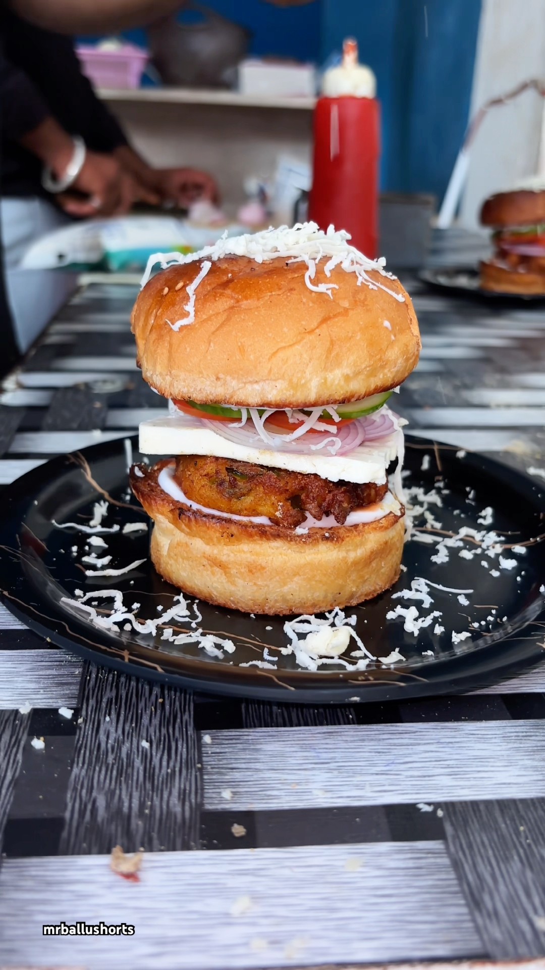 Viral Burger 🍔 #shorts #food #viral – YouTube