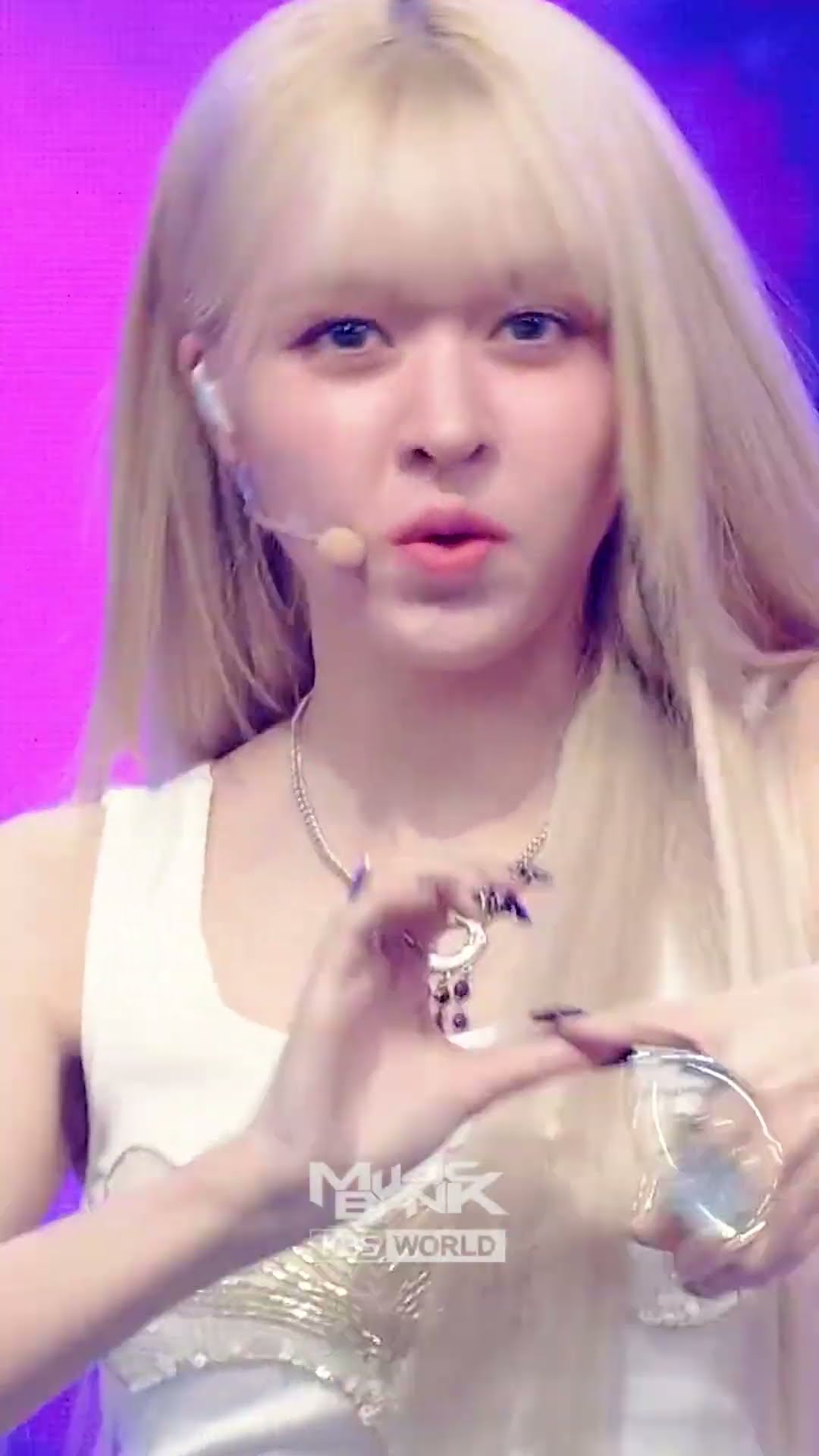 NMIXX – Blue Valentine #NMIXX #エンミックス #엔믹스 #Blue_Valentine #Shorts #MusicBank | KBS WORLD TV – YouTube