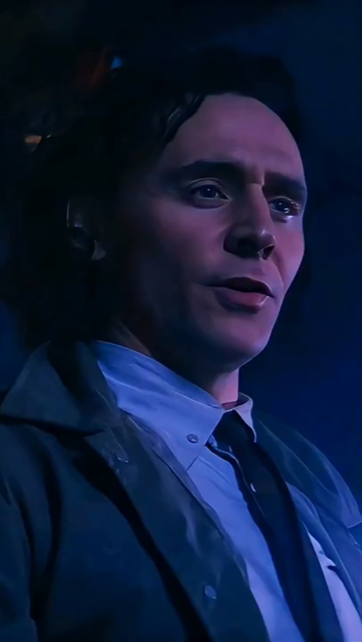 You're not the only tech savvy Loki #shorts #marvel #mcu – YouTube