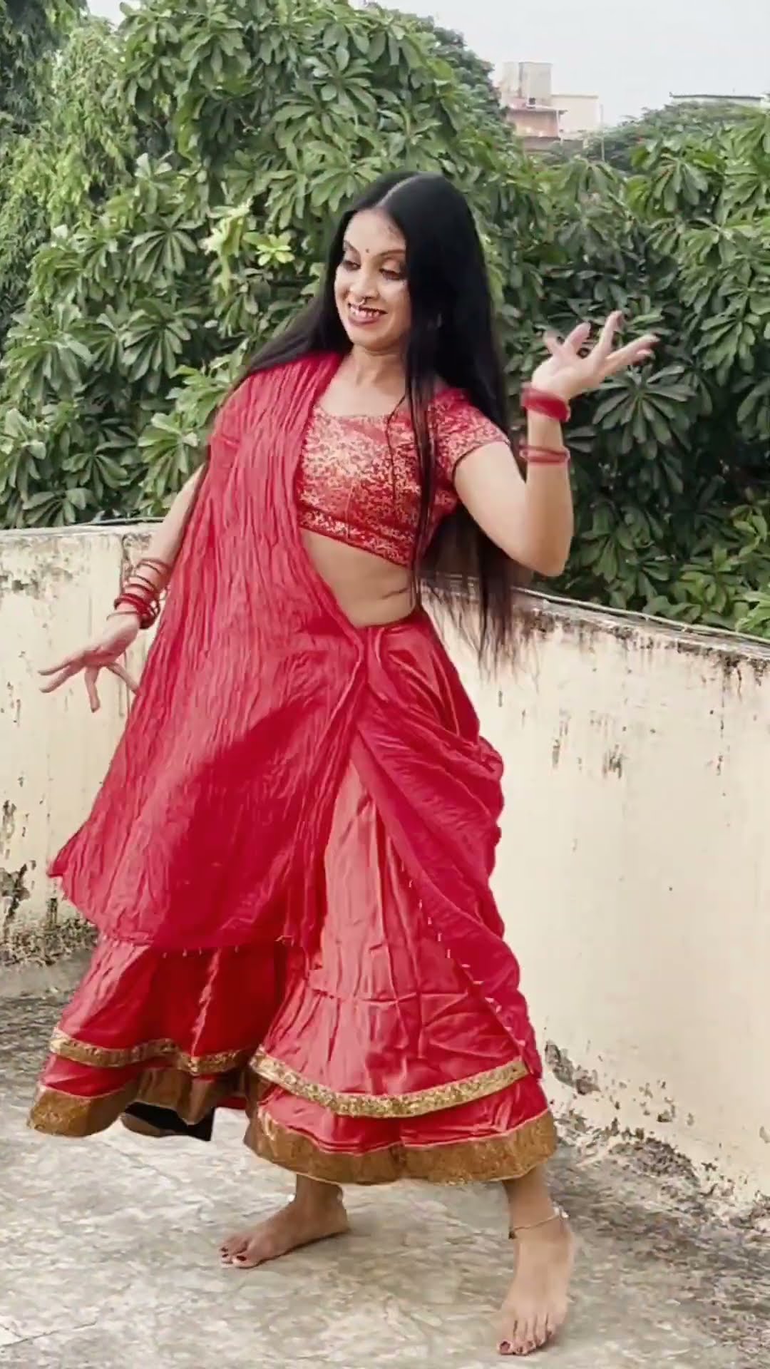 ঢোল বাজে….#trendingsong #dance #shorts #bollywood @nandiniperformingarts – YouTube