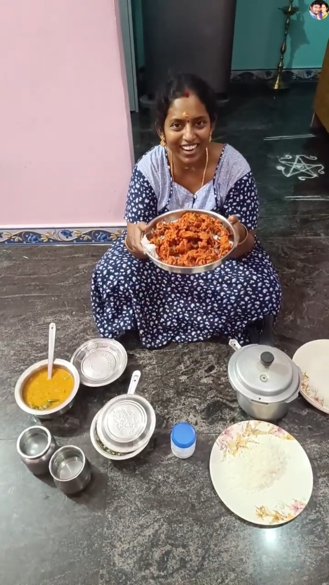 சுட சுட வெங்காய பக்கோடா 😍 சமையல் ரெடி 😋 #karthikgowri #shorts – YouTube