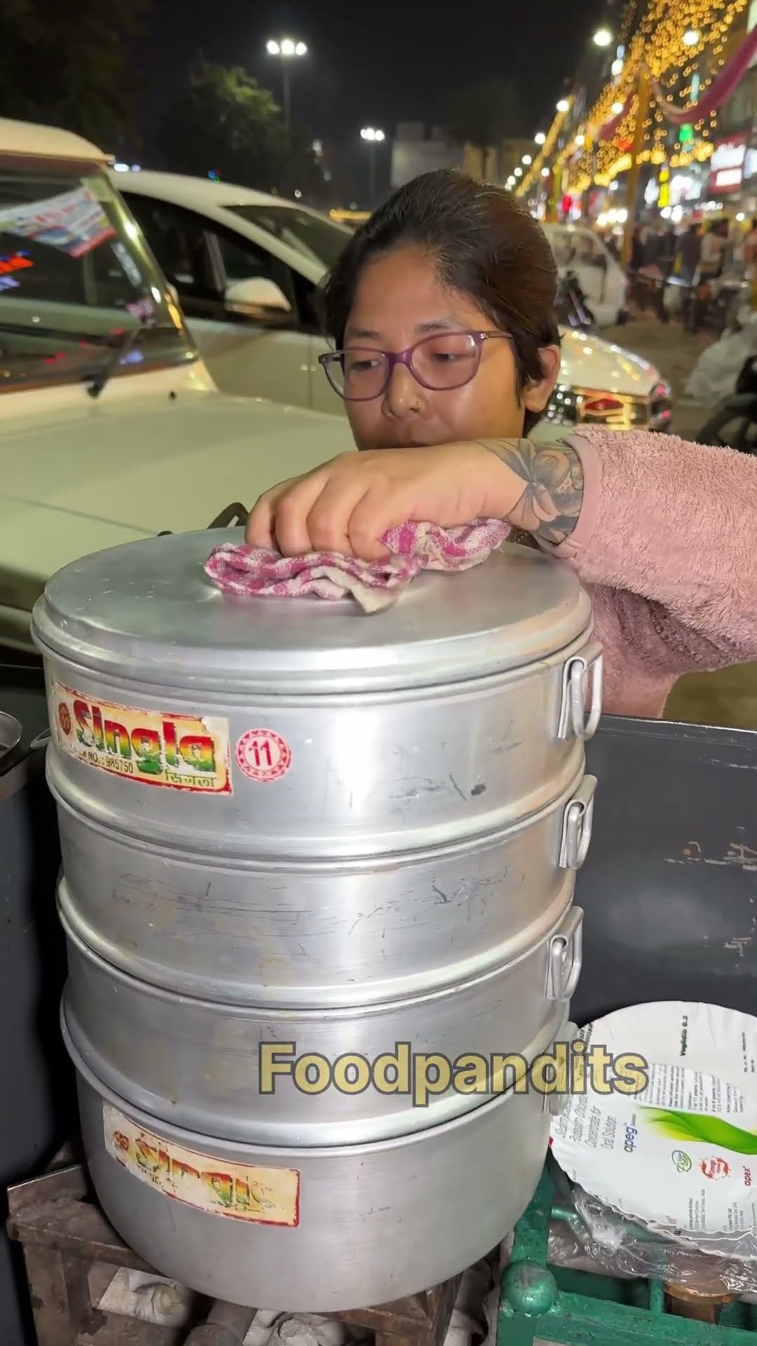 She Sells The Best Momos of Chandigarh #shorts #ytshorts #youtubeshorts – YouTube