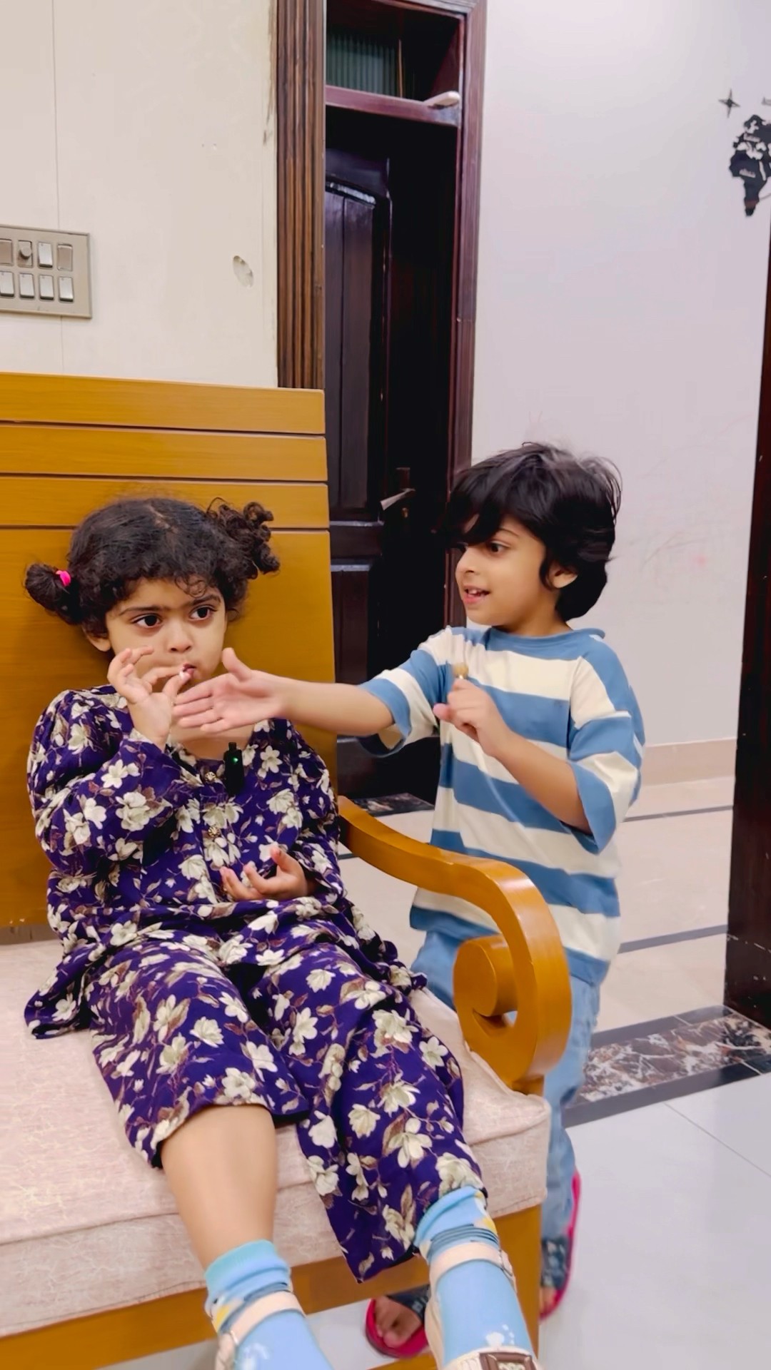 Jesa karo waisa bharo 🤣🤣 #funny #comedy #youtubeshorts #trending #shorts – YouTube