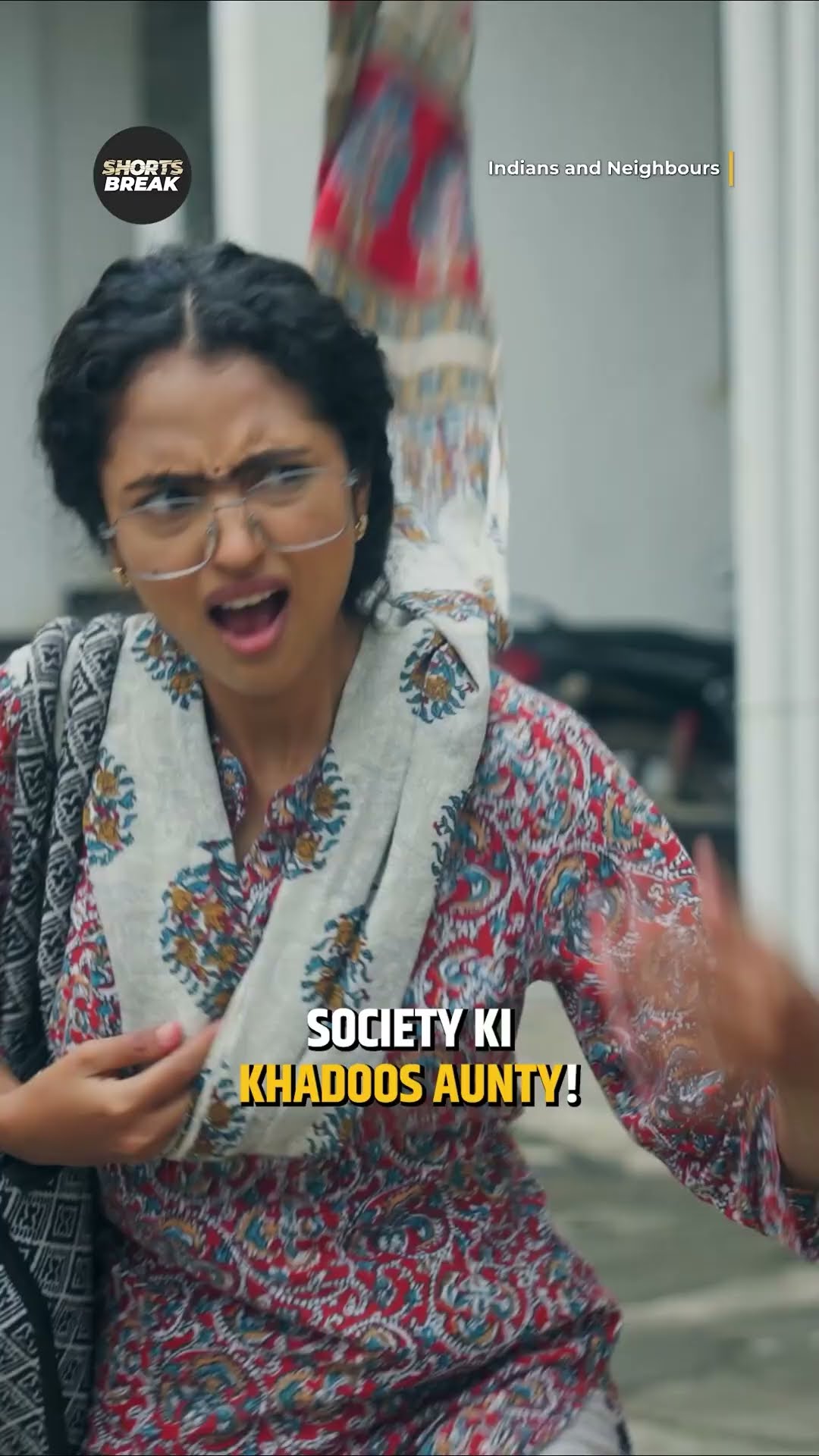Society Ki Khadoos Aunty 😠😅 | #shorts | Shorts Break – YouTube