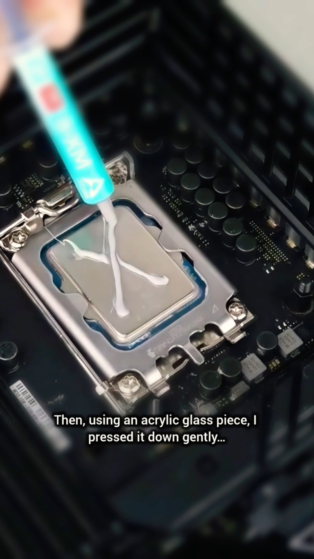The Perfect Way to Apply Thermal Paste! 💻🔥 #shorts – YouTube