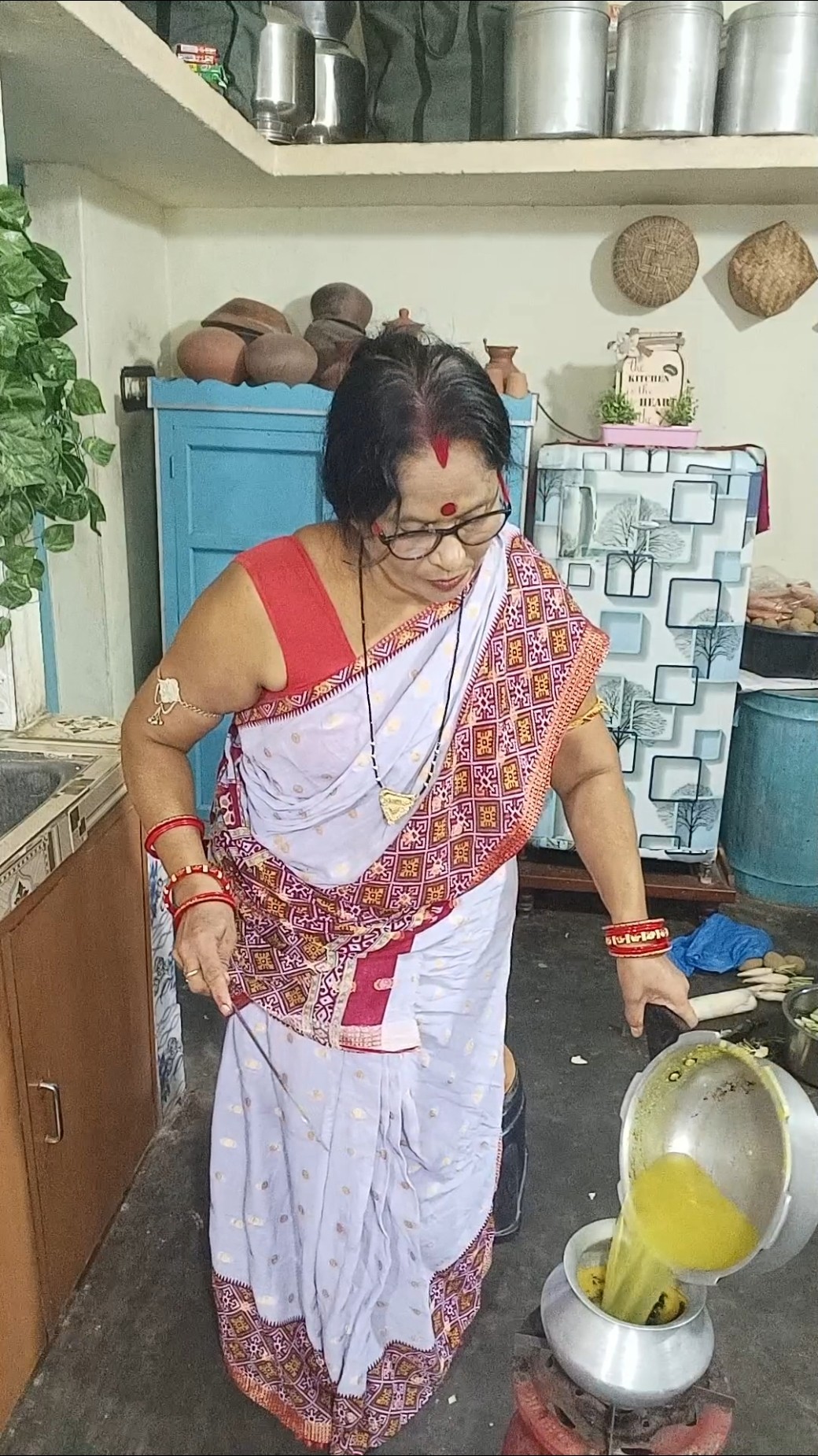 ଗୁରୁବାର ପାଇଁ କେମିତି କଲି ରୋସେଇ#dailyvlog #minivlog #shorts #viralshorts #food – YouTube